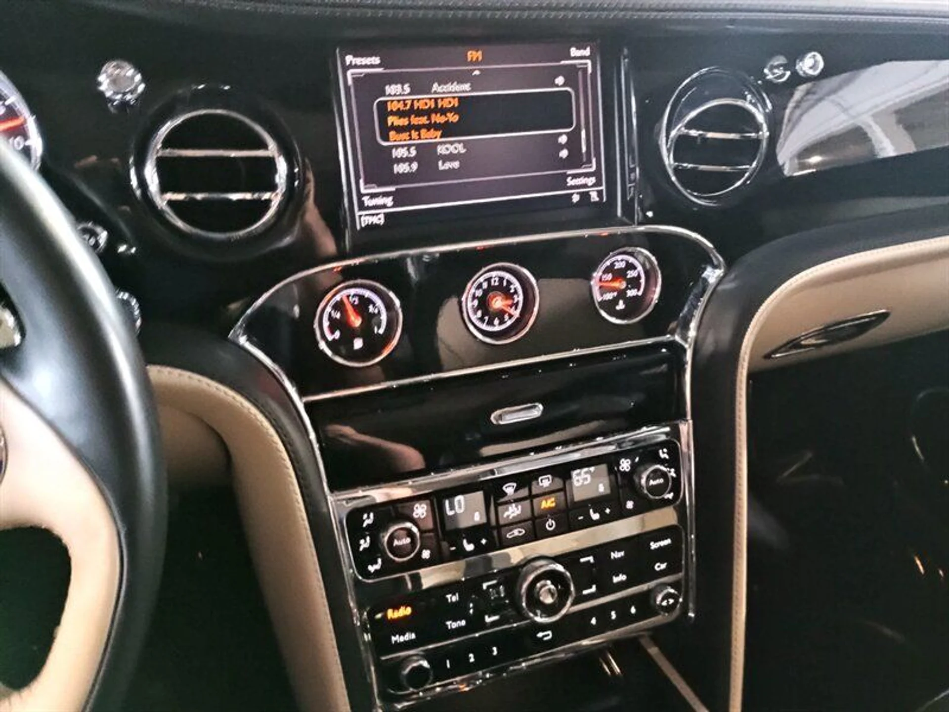 mph026_2771479570_0e2a312971_800_6af0ddfaee