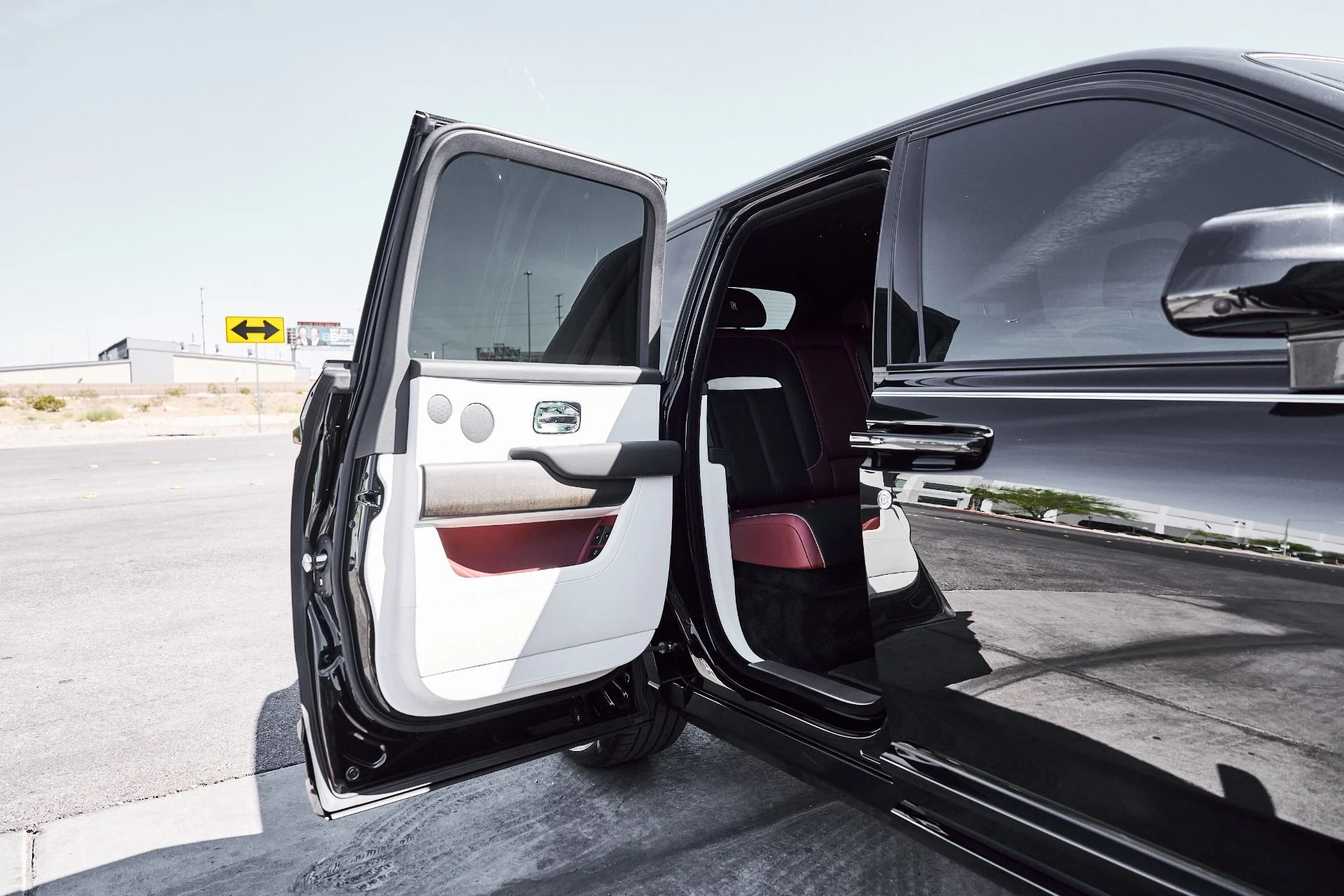 mph026_277661705_Used_2026_Rolls_Royce_Cullinan_1774544486_54b9df0c4b