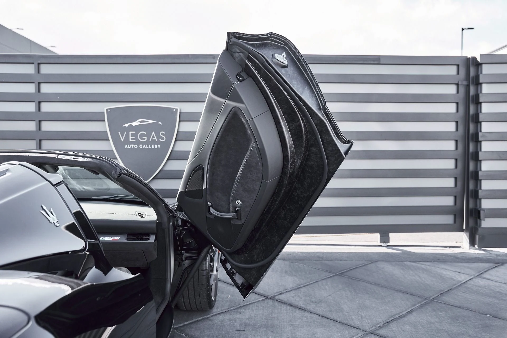 mph026_277708651_Used_2024_Maserati_MC_20_1771382134_6ee0513f51