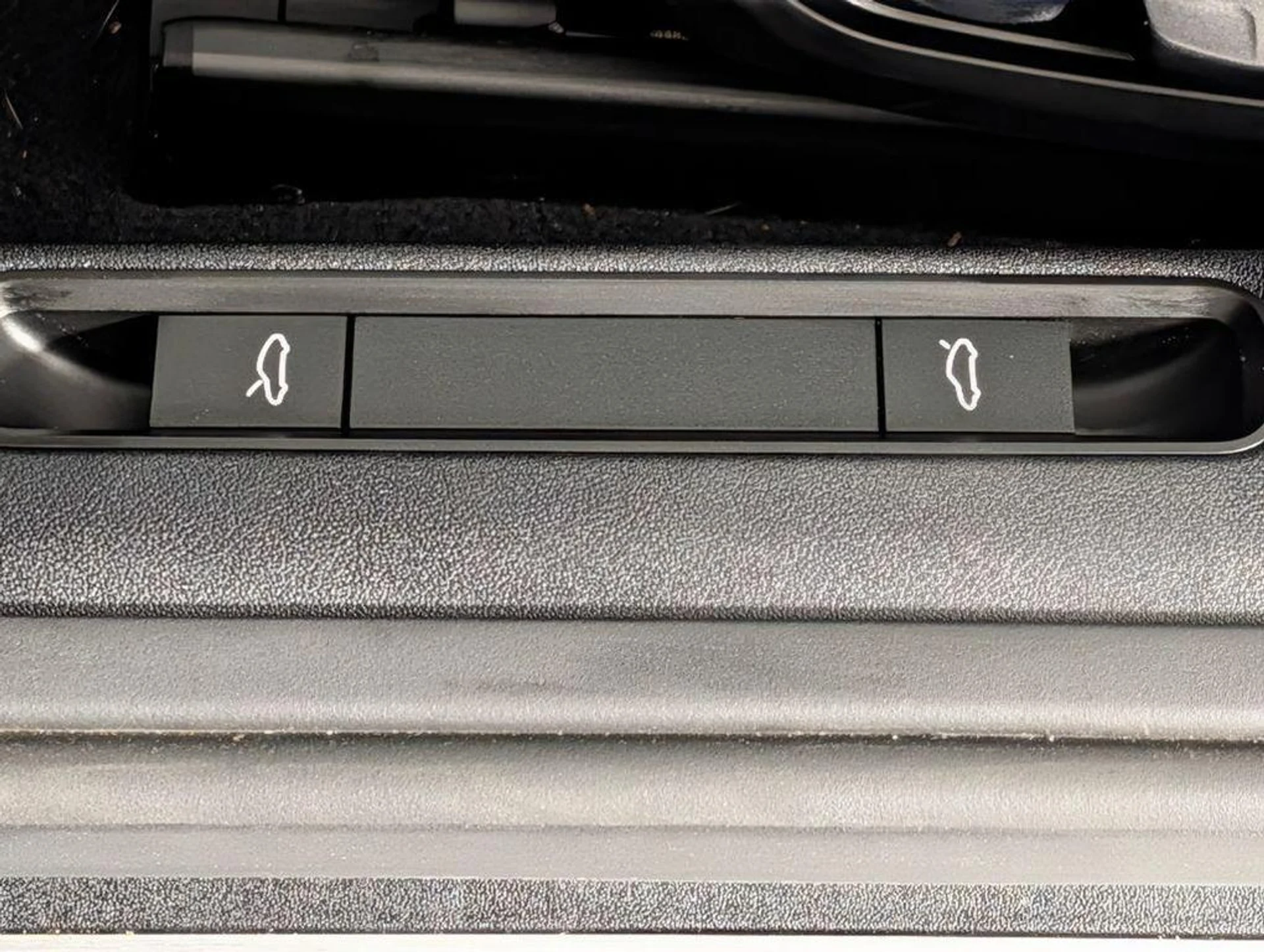 mph026_2783951251_g_YE_Tfpkn63qe8_Y_Hx_B_Cs_S_Cmwn_S_Nw_de65d2a955