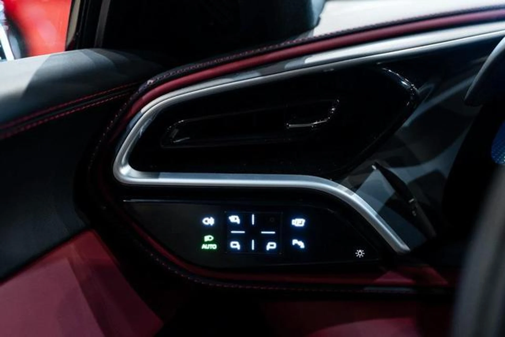 mph026_278445522_VQ_Pg0_Byxf_Irg_EH_1y_MRP_11iuy_EKI_66129e0198