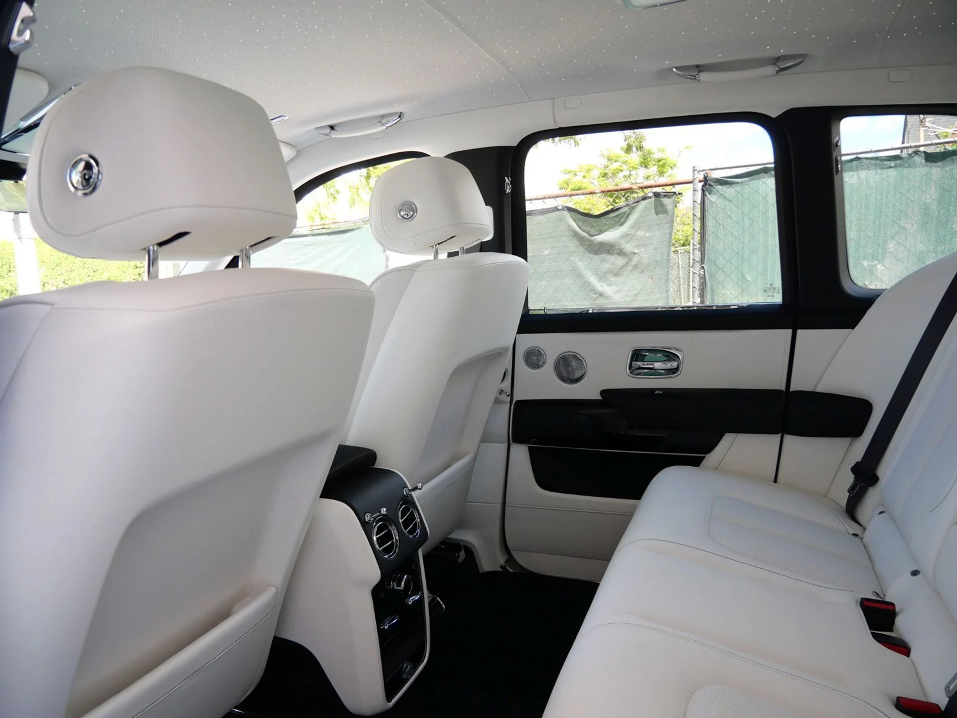 mph026_2787740840_33f98f3f5e5af374882671f7a16132fdx_738d049816