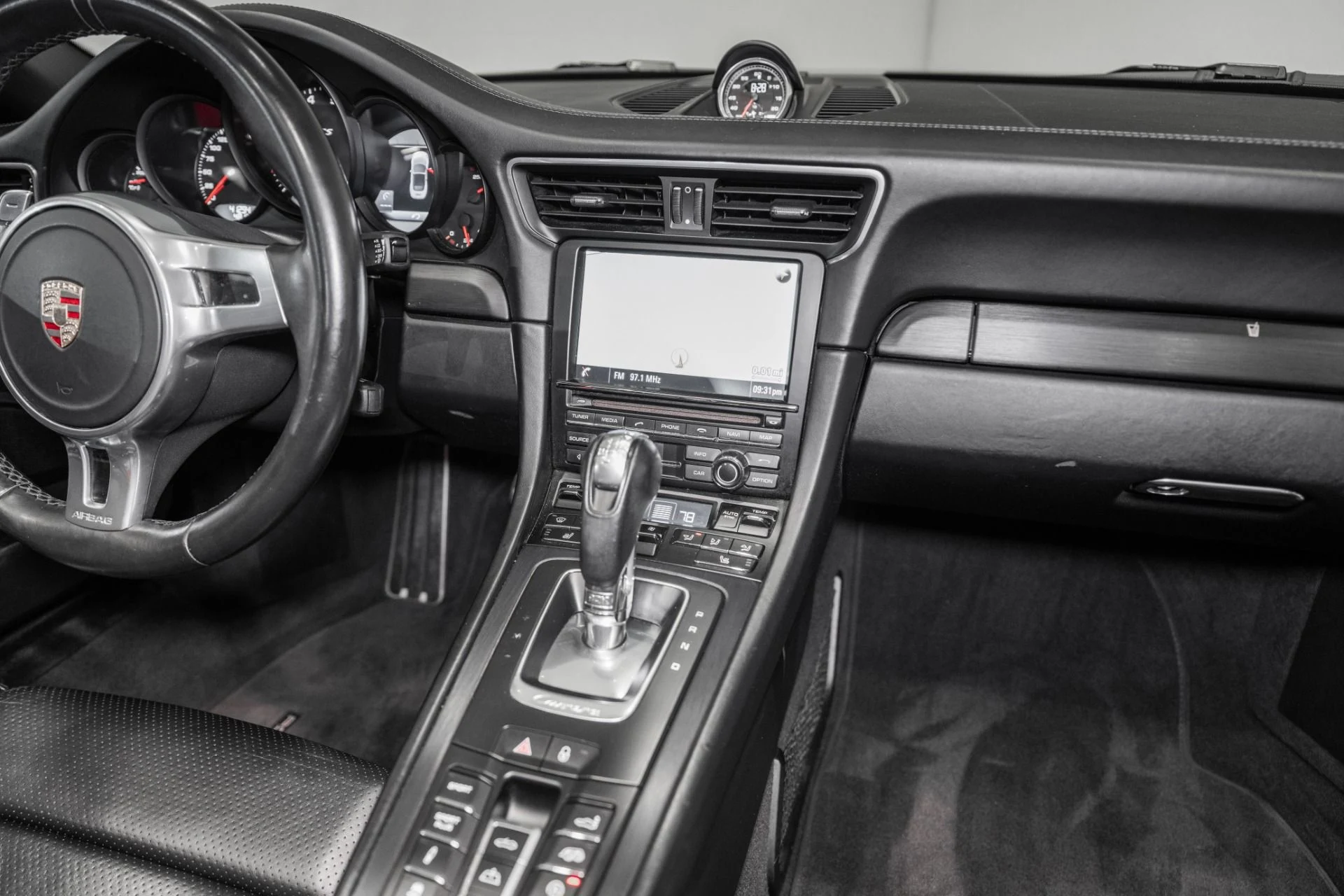 mph026_2799689452_Used_2016_Porsche_911_Carrera_GTS_1766505219_8cf03151c1