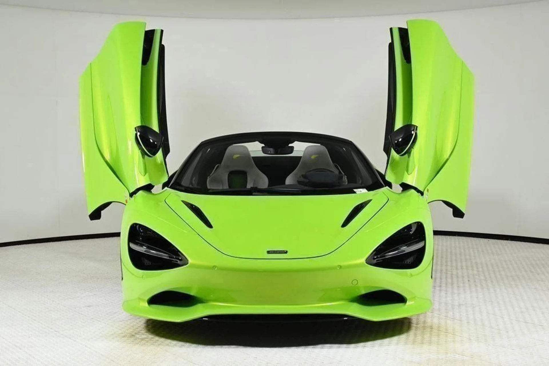mph026_2799777885_new_2025_mclaren_750s_spider_11350_22873384_26_1024_5cfe40d7a4