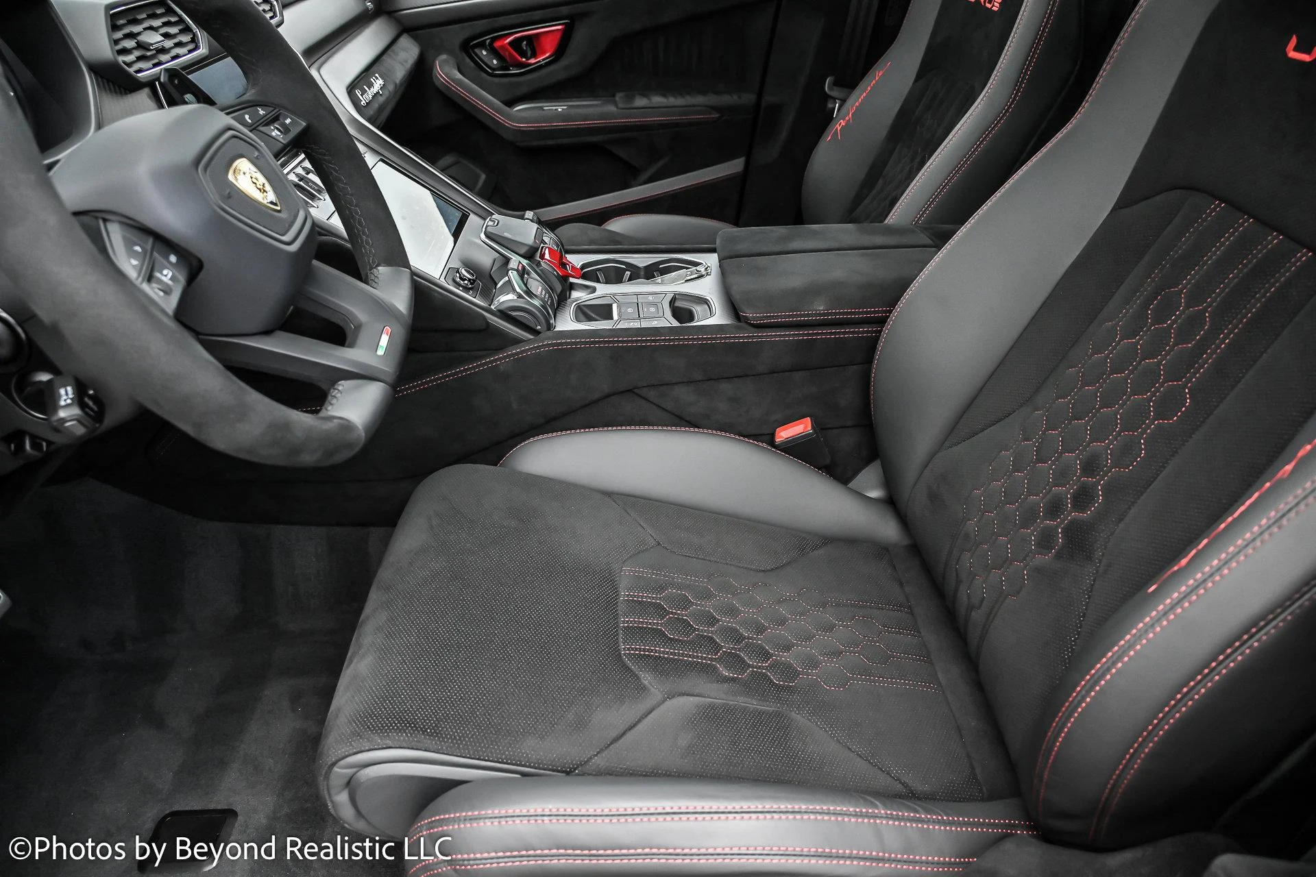 mph026_2814330976_Used_2024_Lamborghini_Urus_Performante_1755763392_c52769aa87