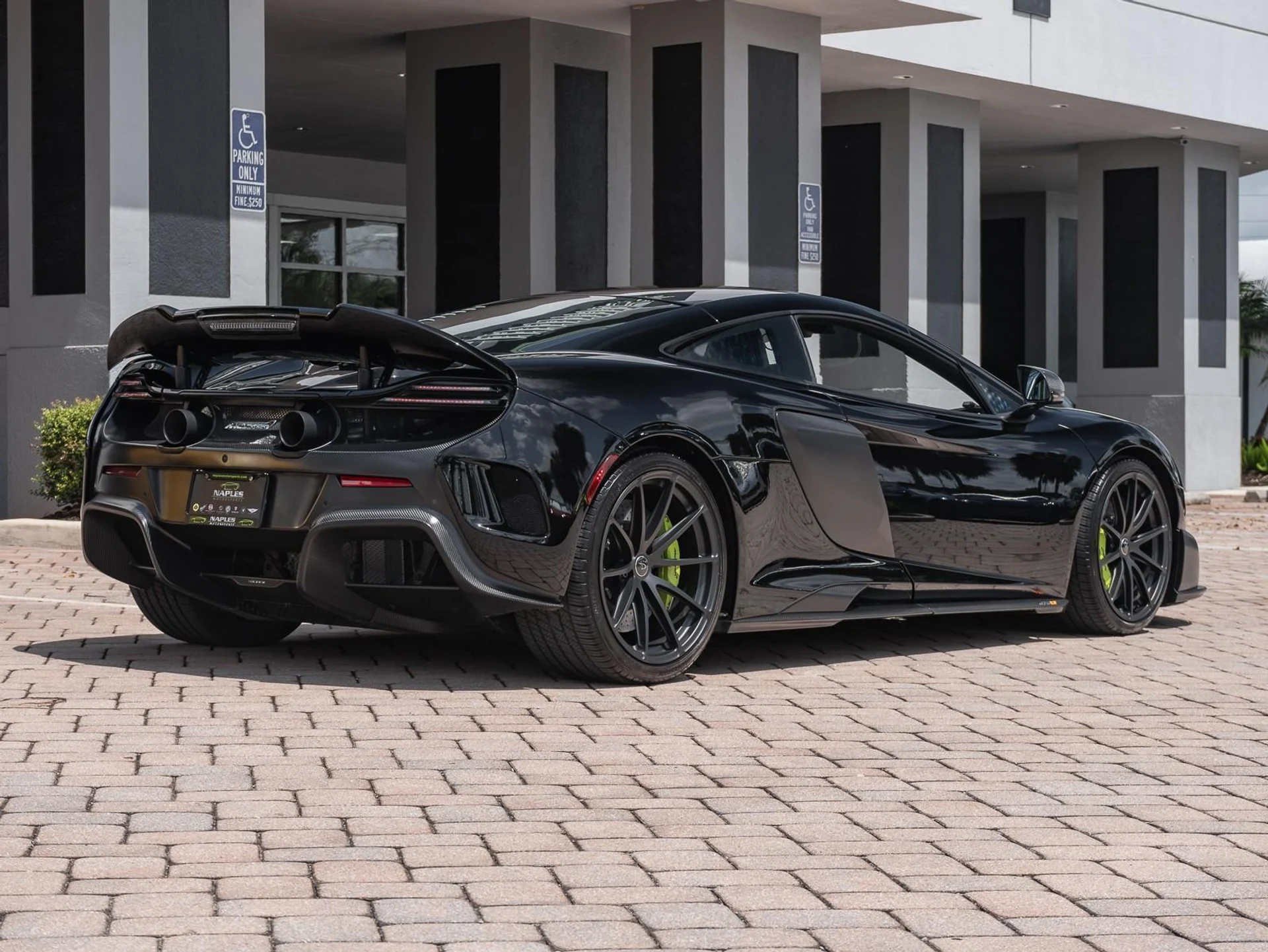 mph026_2817389986_Used_2016_Mc_Laren_675_LT_2dr_Cpe_1766437609_d7828b2100