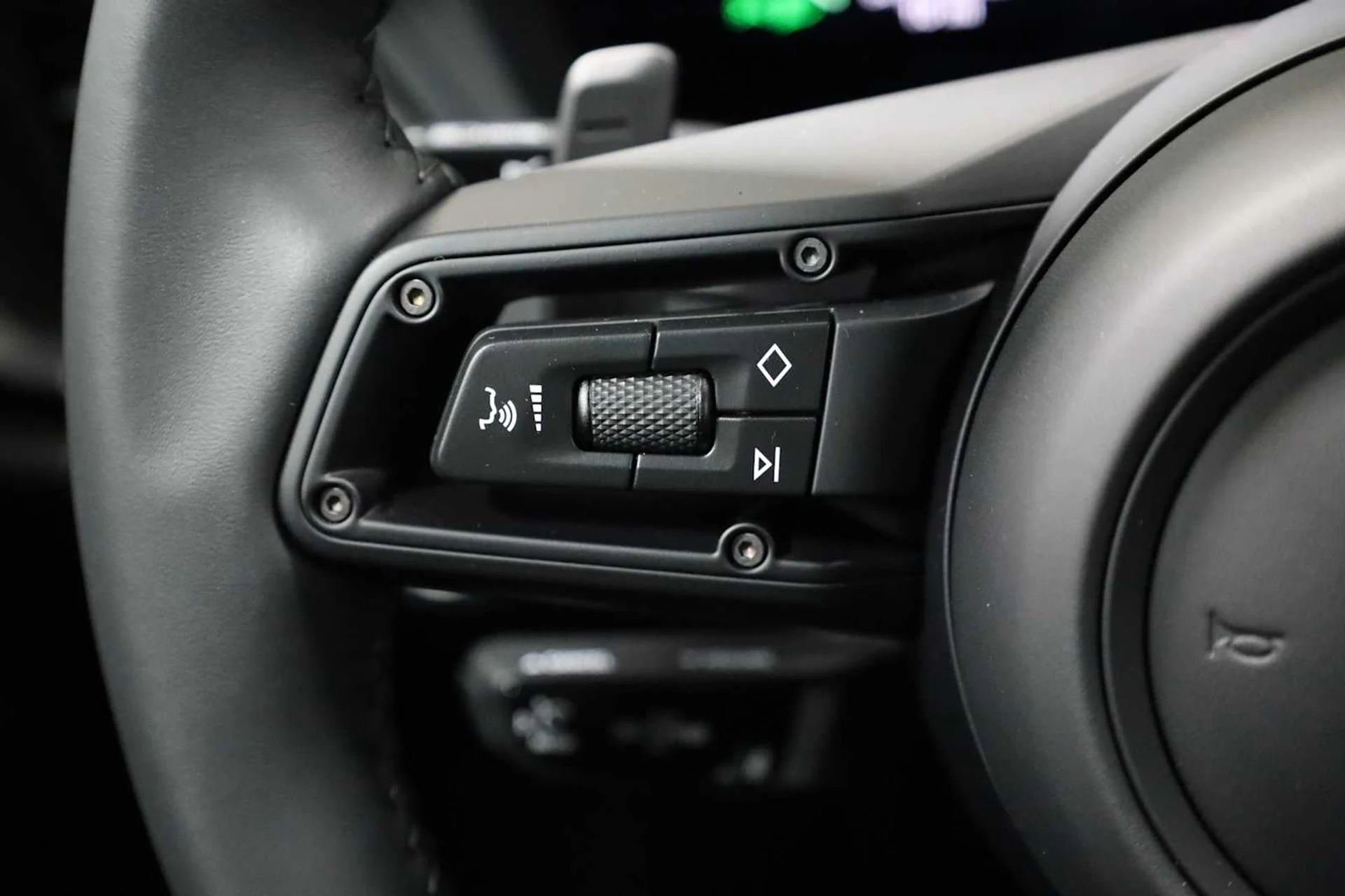 mph026_2822441995_a41aa09ba4932a869ea542d73f21be31_ef2fca5293