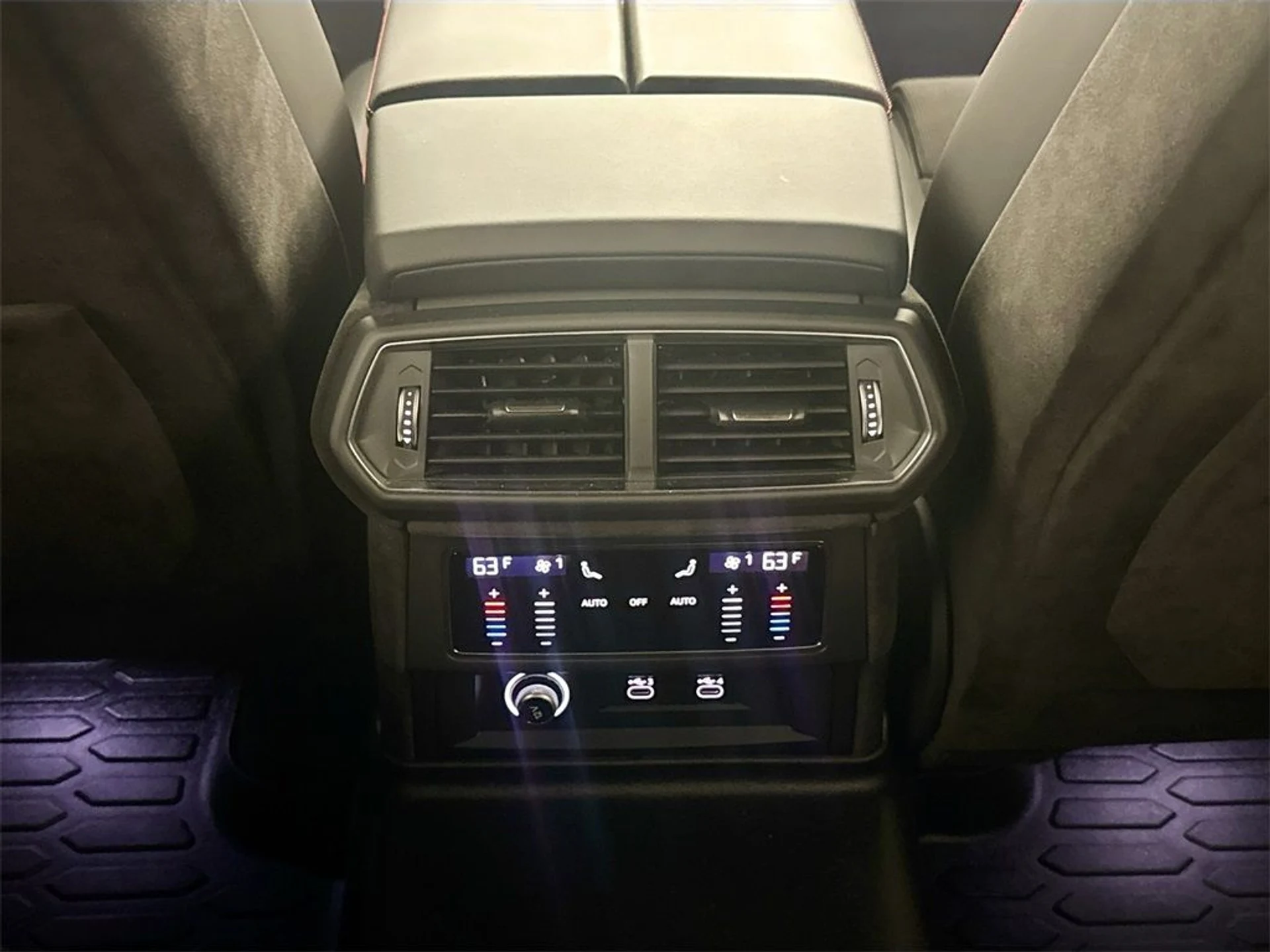 mph026_2822795911_5e81a36a6f7686e12d50f3fe17db54e7_cb886cf413