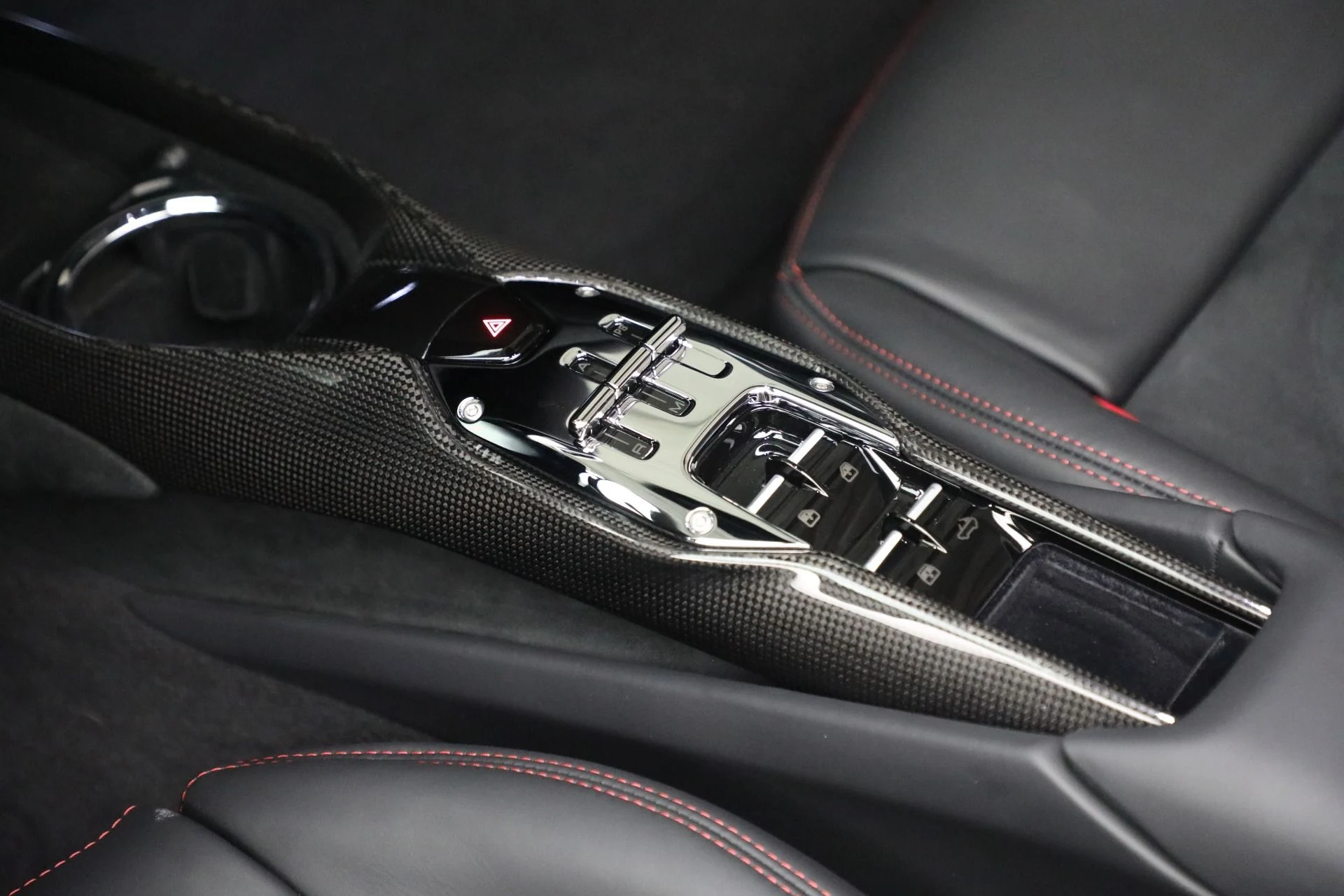 mph026_2833292439_Used_2025_Ferrari_296_GTS_1769548301_36ac42f889