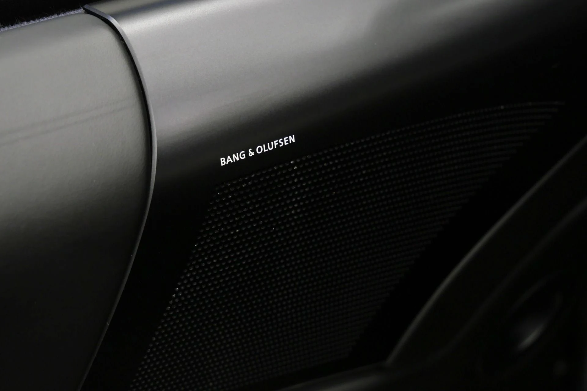 mph026_2836010661_Used_2012_Aston_Martin_DBS_Carbon_Edition_1761154594_7eb2eb7c21