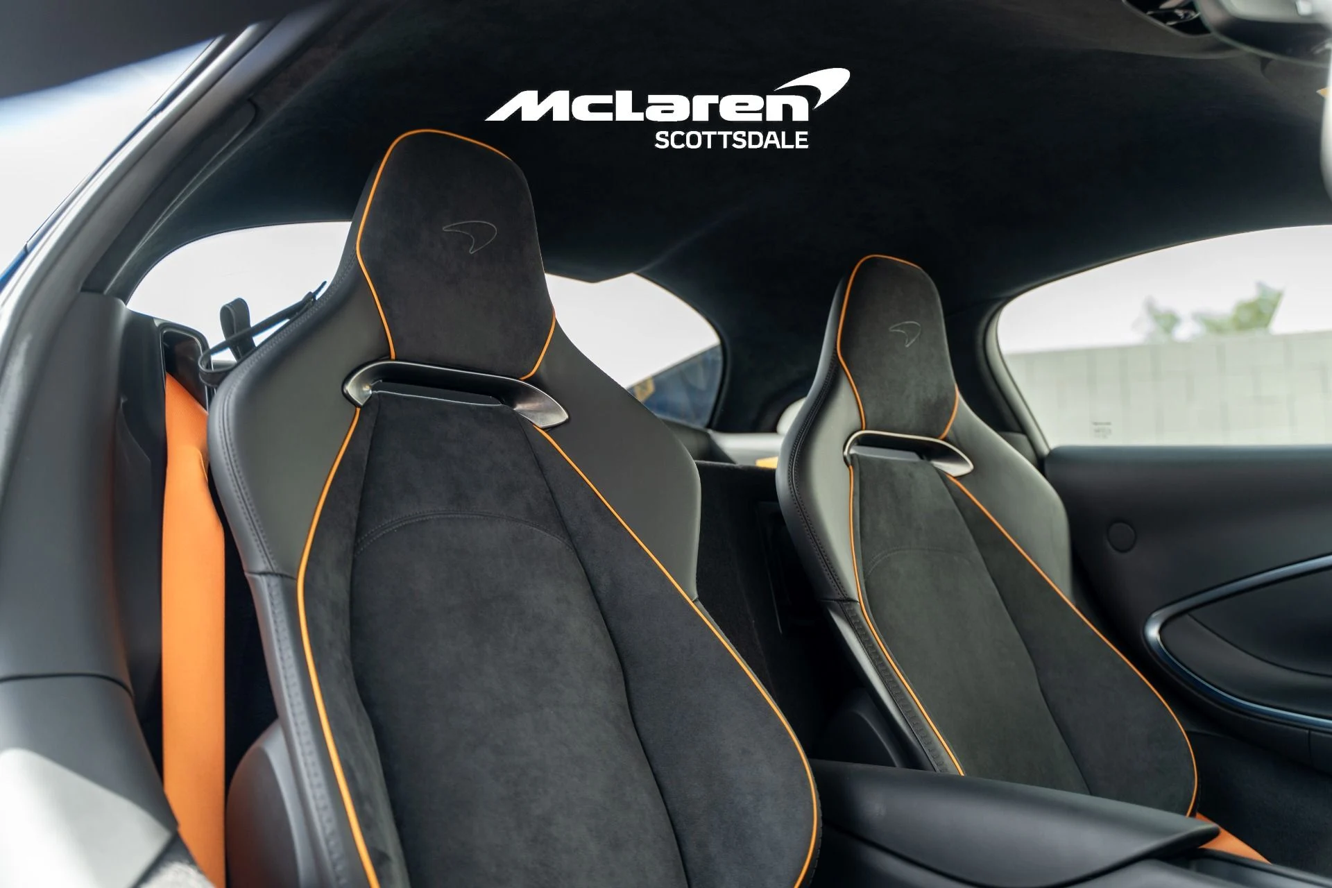 mph026_2837423347_Used_2023_MCLAREN_ARTURA_VISION_1771040558_d4c61e1882