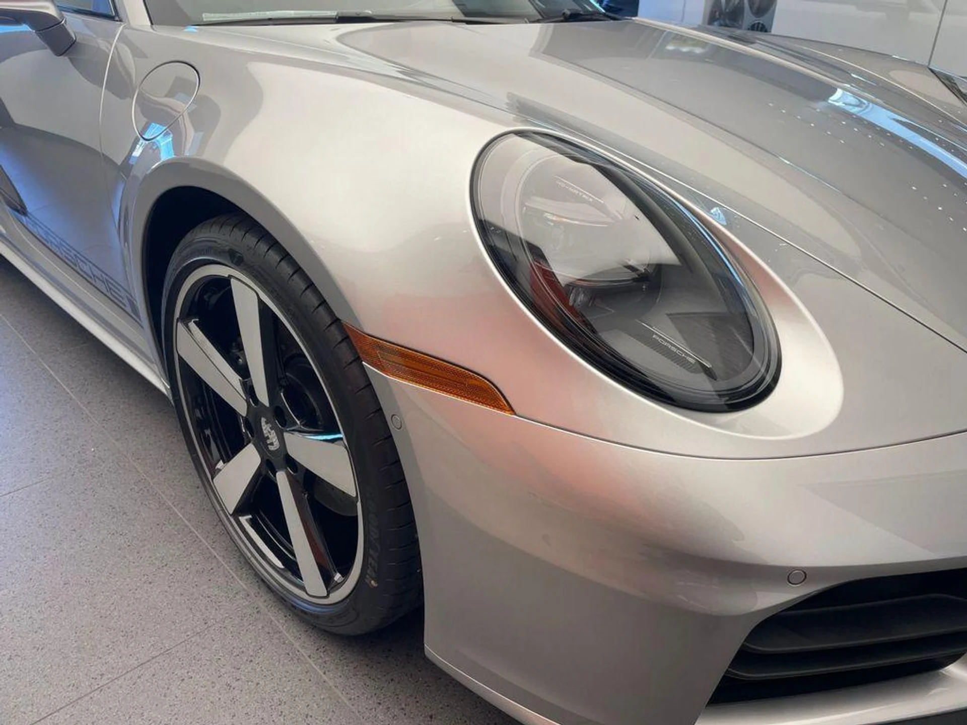 mph026_2839048790_yn_U_Kfq_Tt9_Q_Gw77_R_Uz_Vqx_UX_9s_YI_4f6362e988