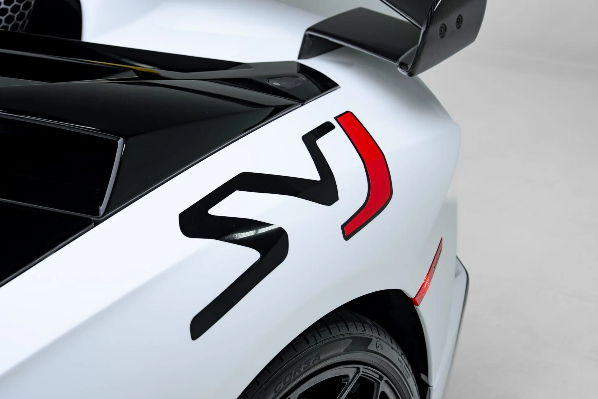 mph026_2841804611_Used_2021_Lamborghini_Aventador_SVJ_LP_770_4_SVJ_1780076945_e36ec3d686
