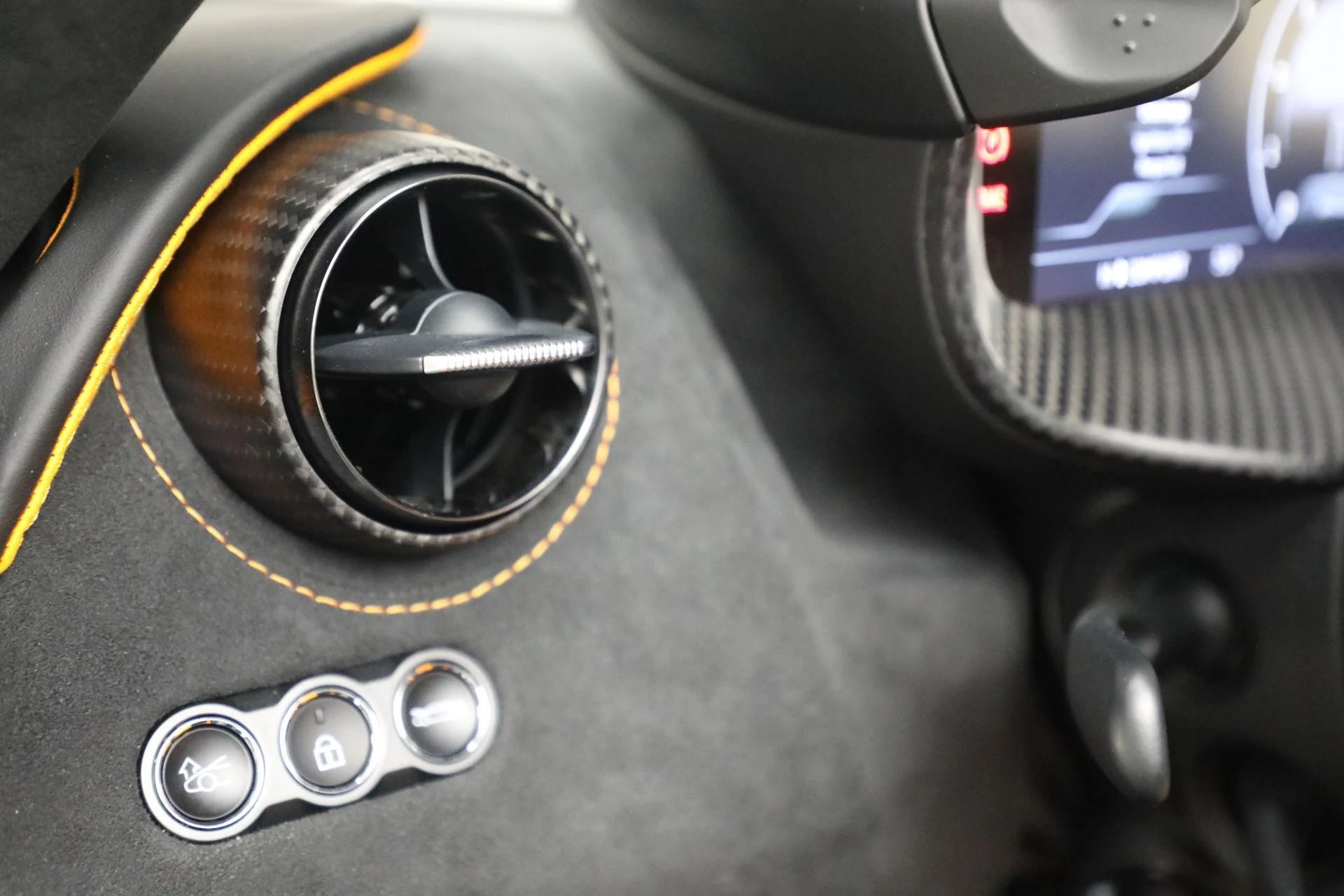 mph026_2844614287_Used_2024_Mc_Laren_750_S_Performance_a825bd7e3b