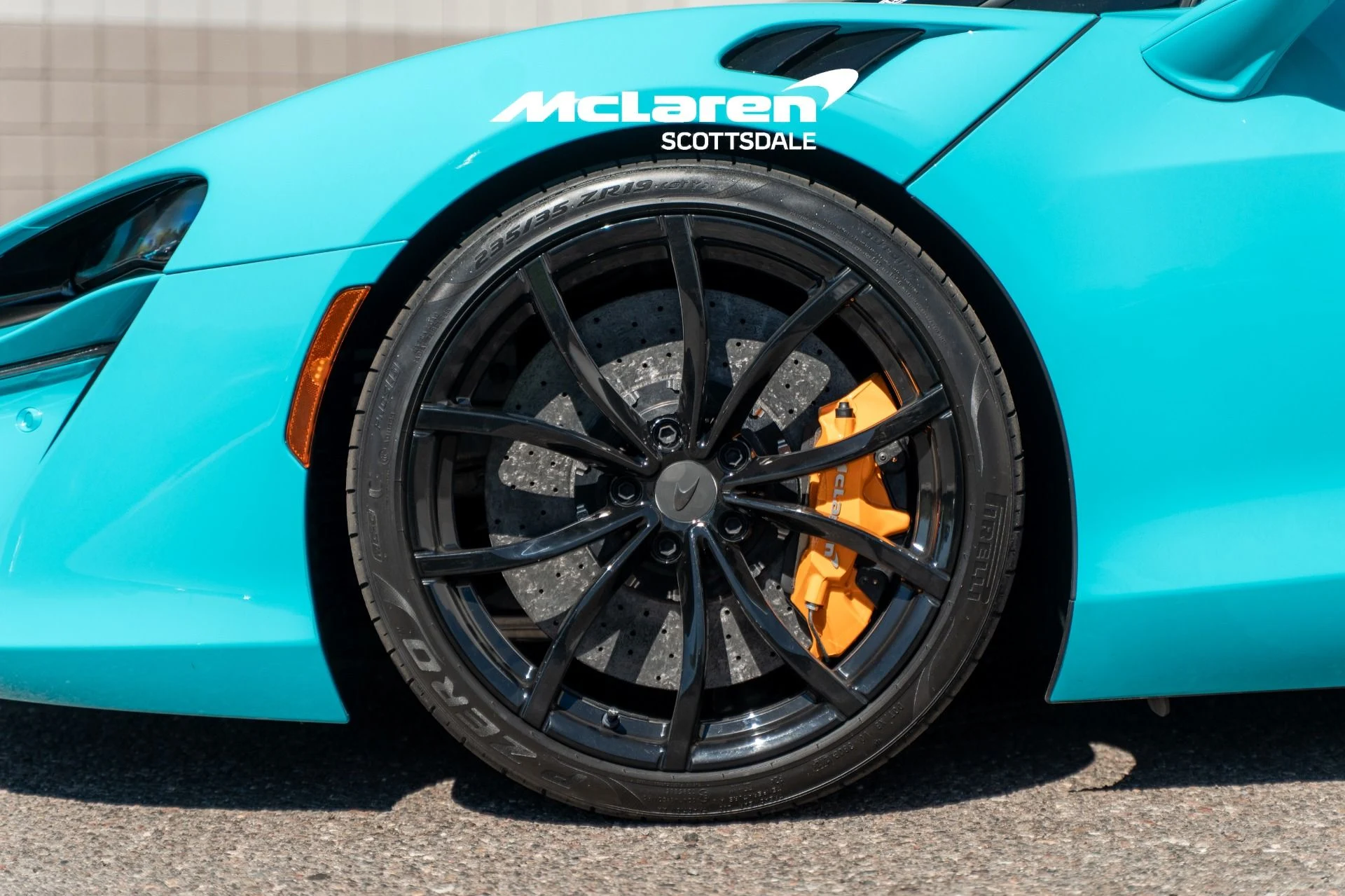 mph026_2848673213_Used_2025_MCLAREN_ARTURA_1774117935_b525d3fba9