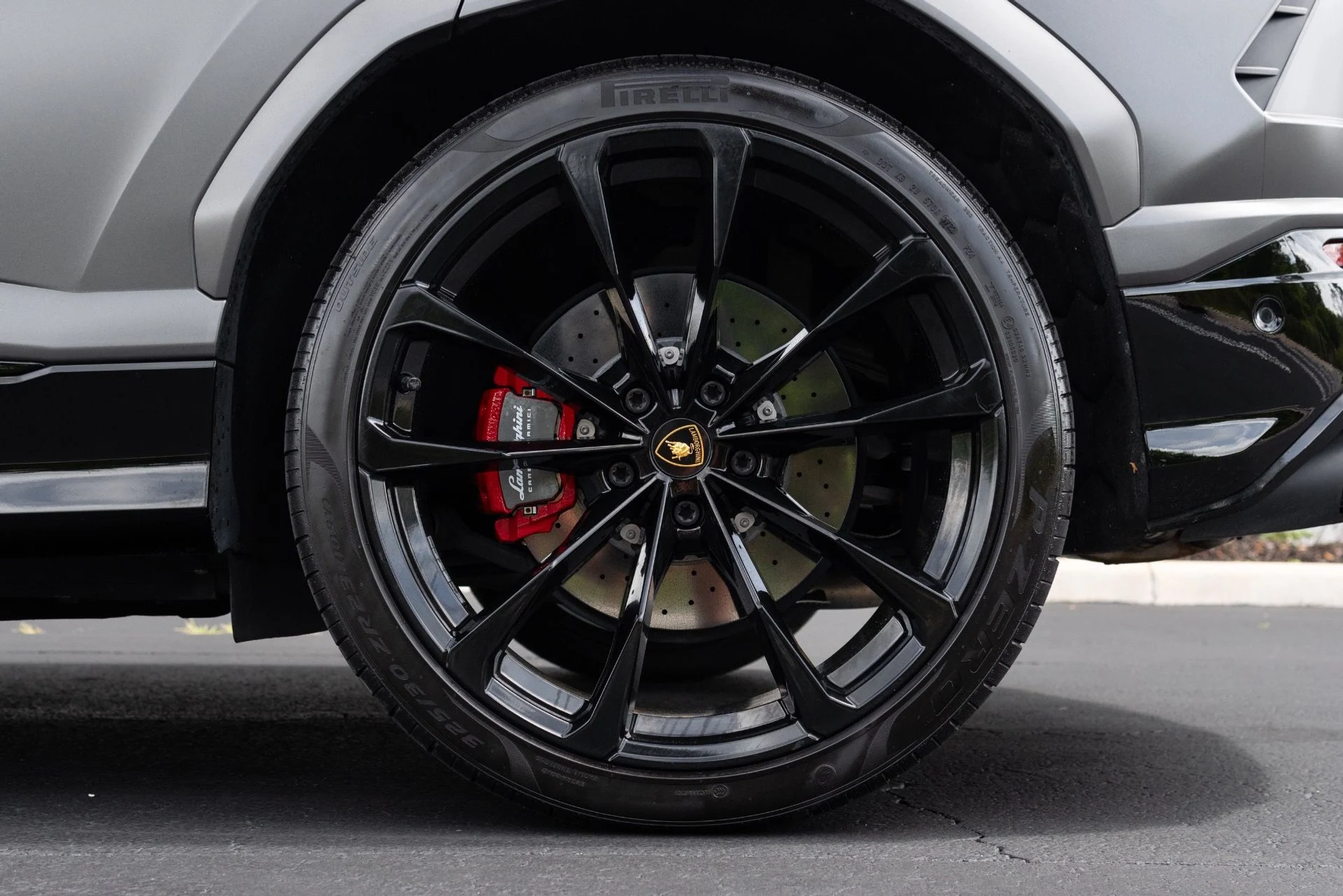 mph026_2850331219_Used_2022_Lamborghini_Urus_1773951394_953a2027a6