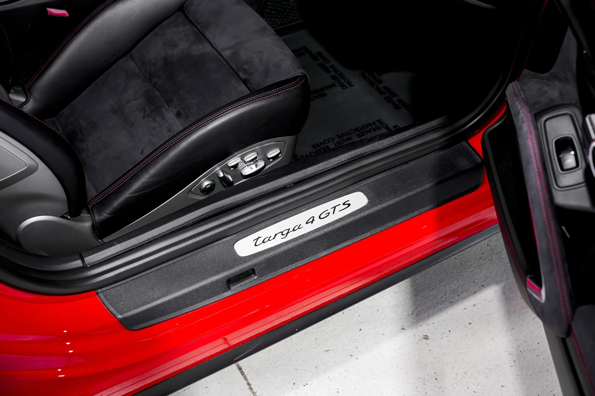 mph026_2862509183_6c041214ef898dc5539f4d3d08691d75x_42bfb952f2