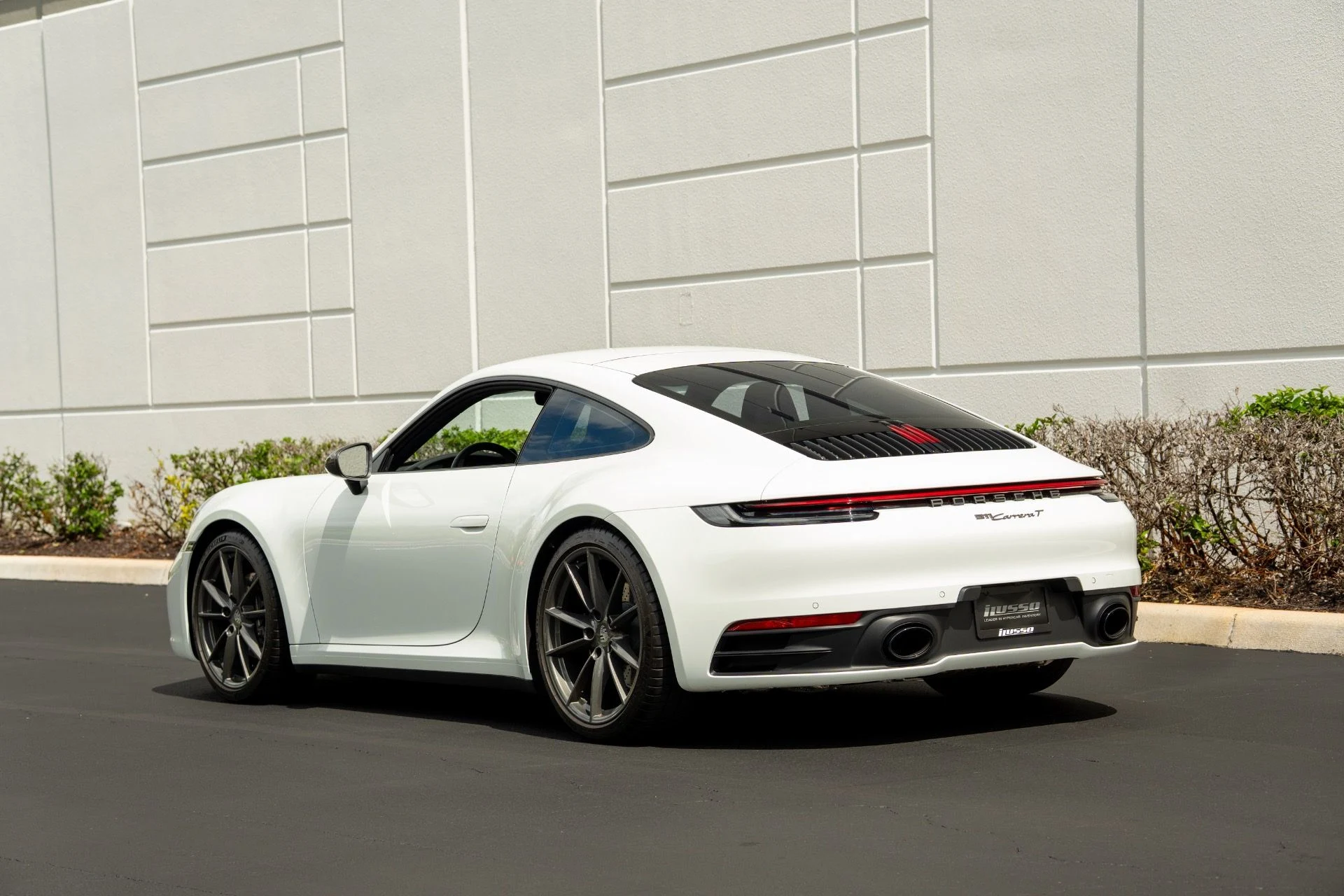 mph026_2865199205_Used_2024_Porsche_911_Carrera_T_1759284077_f58941aef3