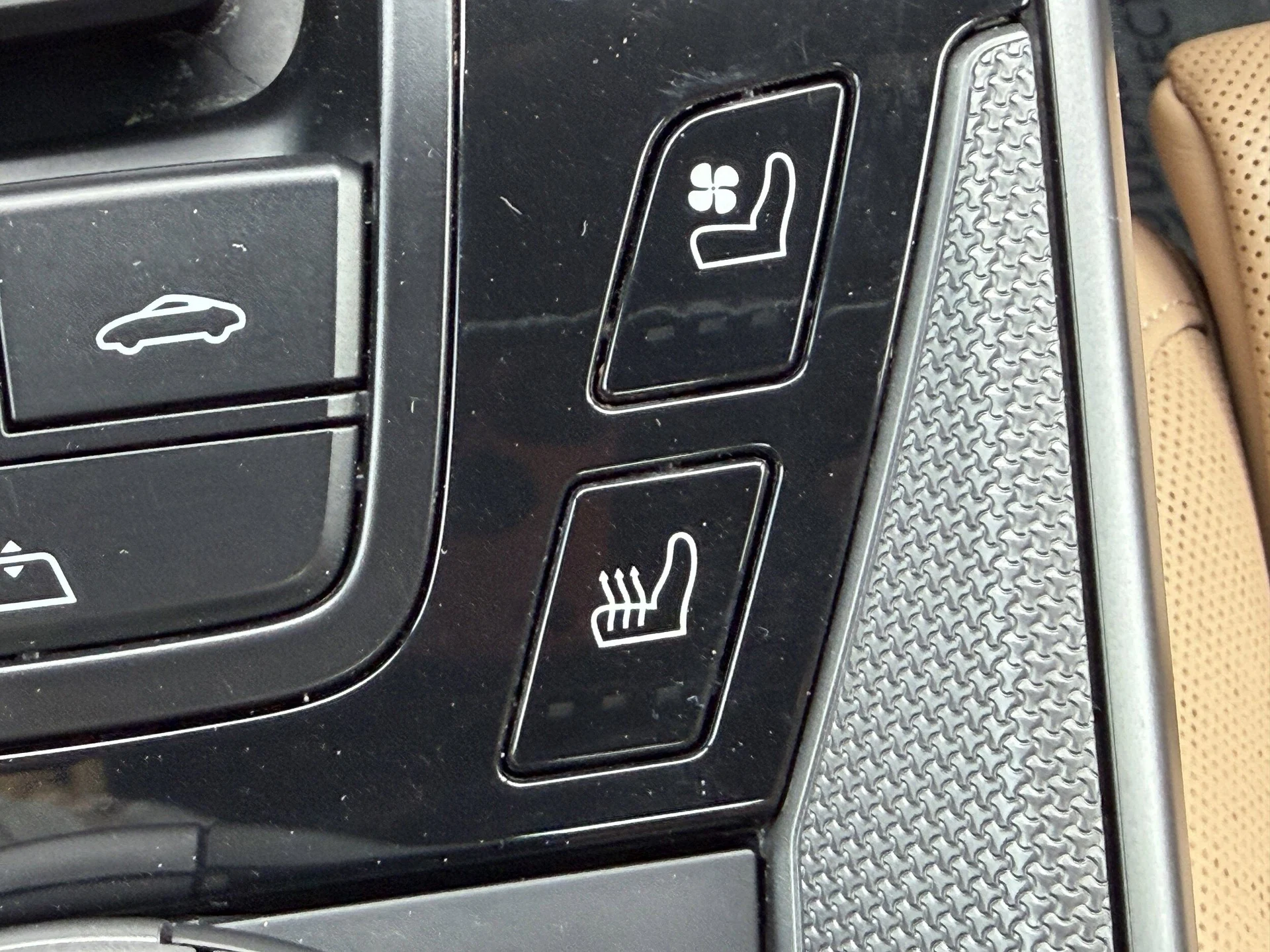 mph026_2867188118_4470b078e091b4a5214cc740b204122ax_1d9adb8d84