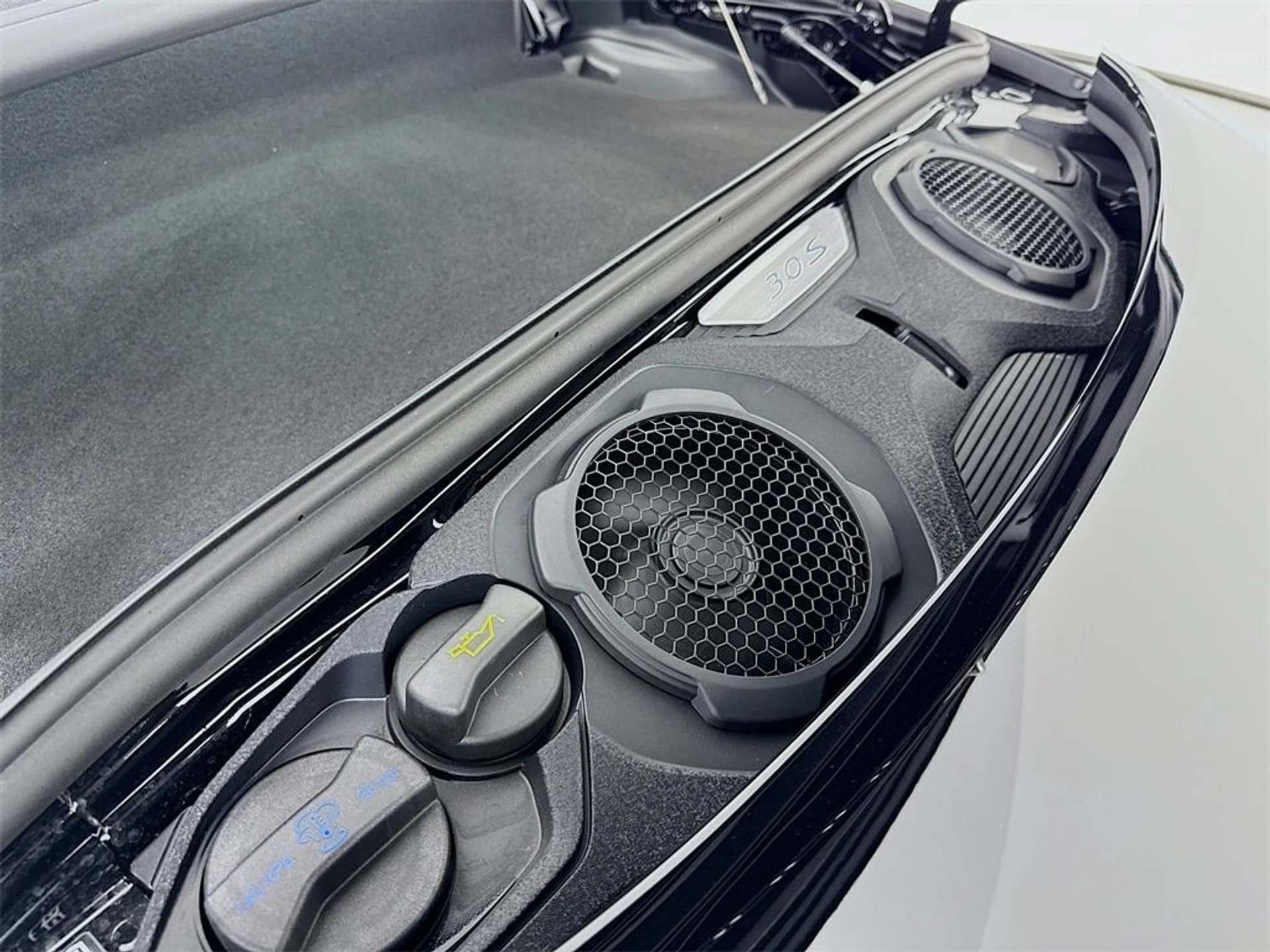 mph026_286965127_d3e54b98f7a555b70ed32803e30e9628x_f82924fe7f