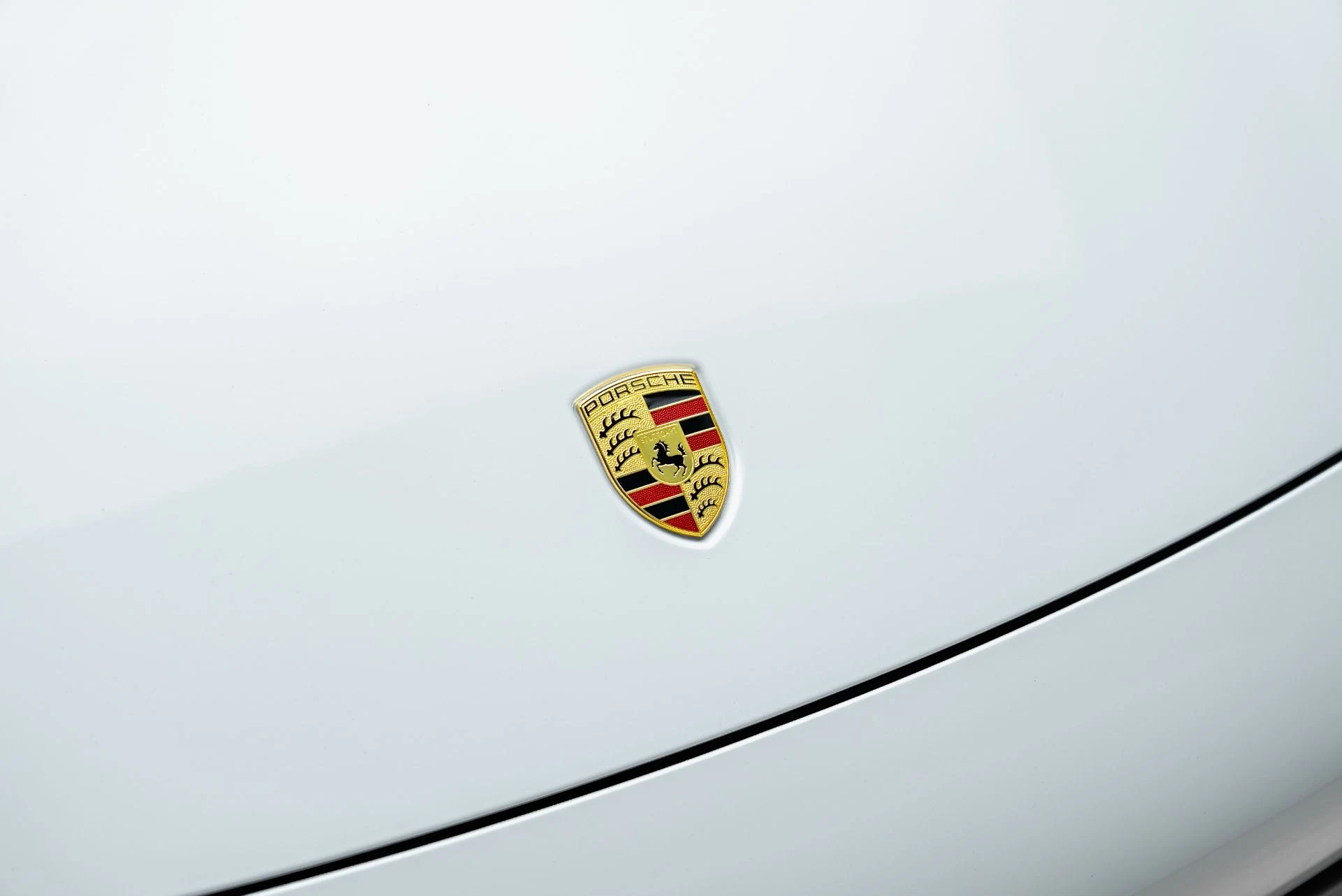 mph026_2873100308_Used_2024_Porsche_911_Targa_4_S_1790017632_f325dfcc7b