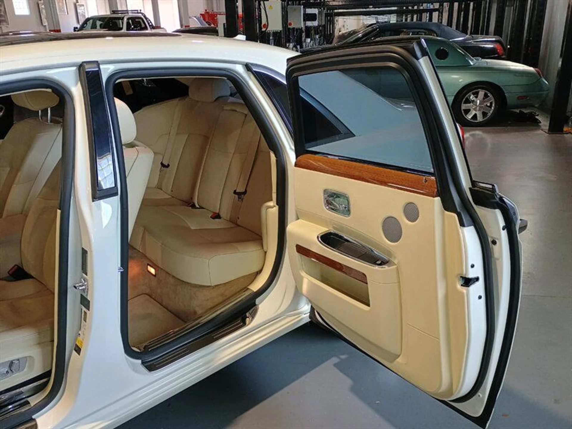 mph026_2878792318_53d34368bb_800_c9c204a8e7