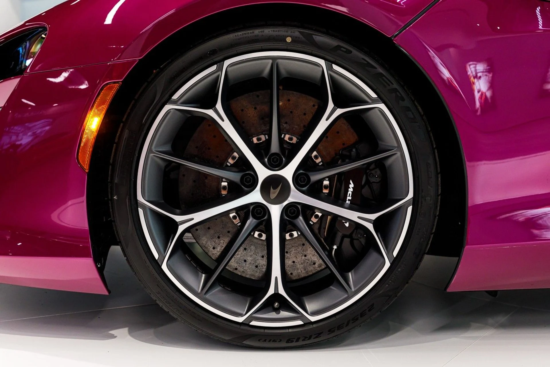 mph026_2879661094_652_p27_l_91458a2a39