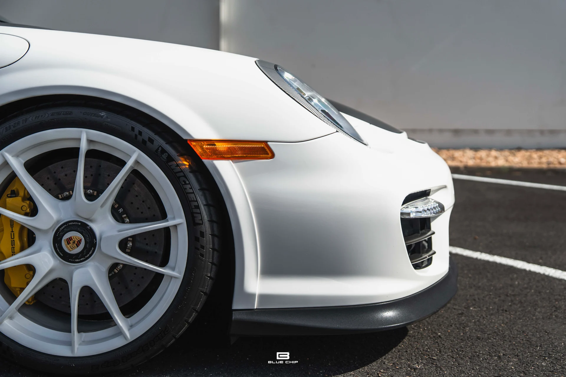 mph026_2881156978_6a3467114aeb32529791d270_2011_Porsche_GT_2_RS_26_c88b89adba