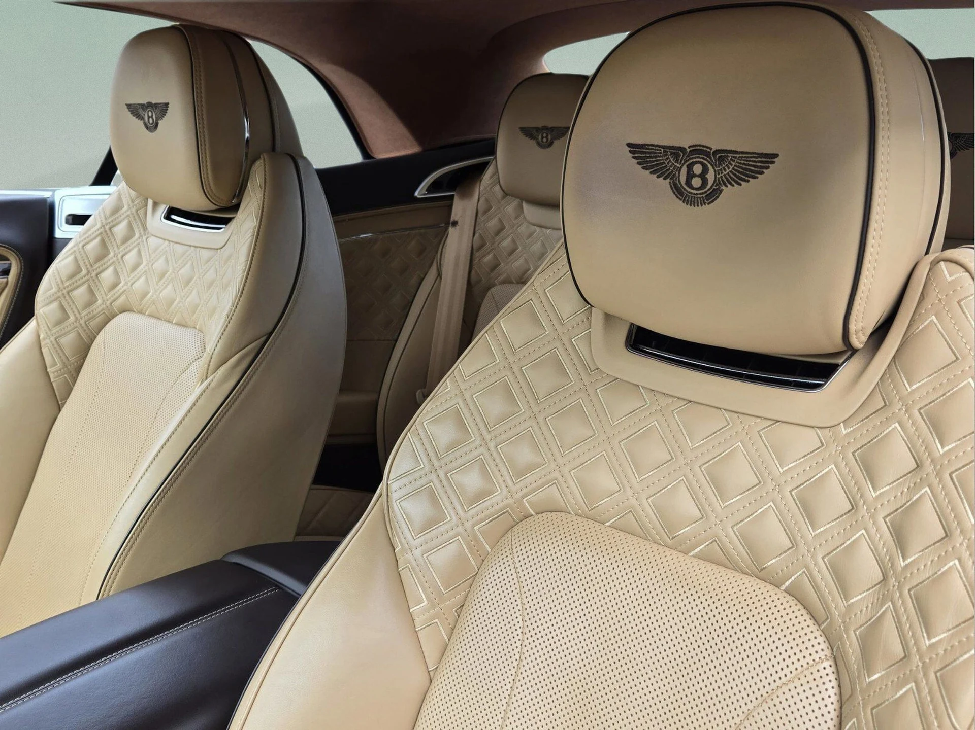 mph026_2887158078_ad44c9200afa0d3f8abbf97f436af3b0x_ef994b4e8d