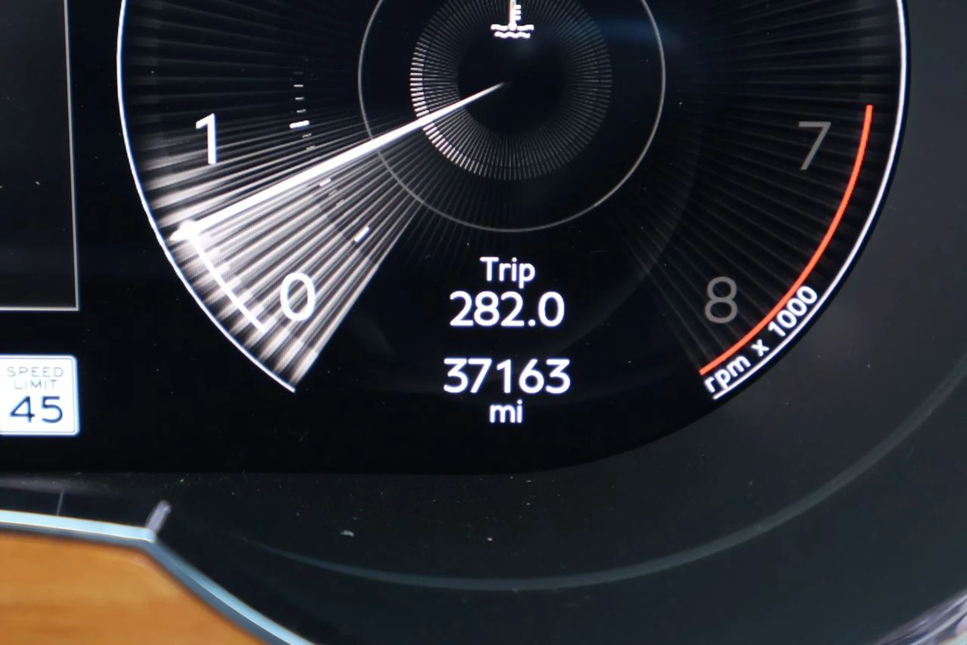 mph026_2896679468_27_294d7be735