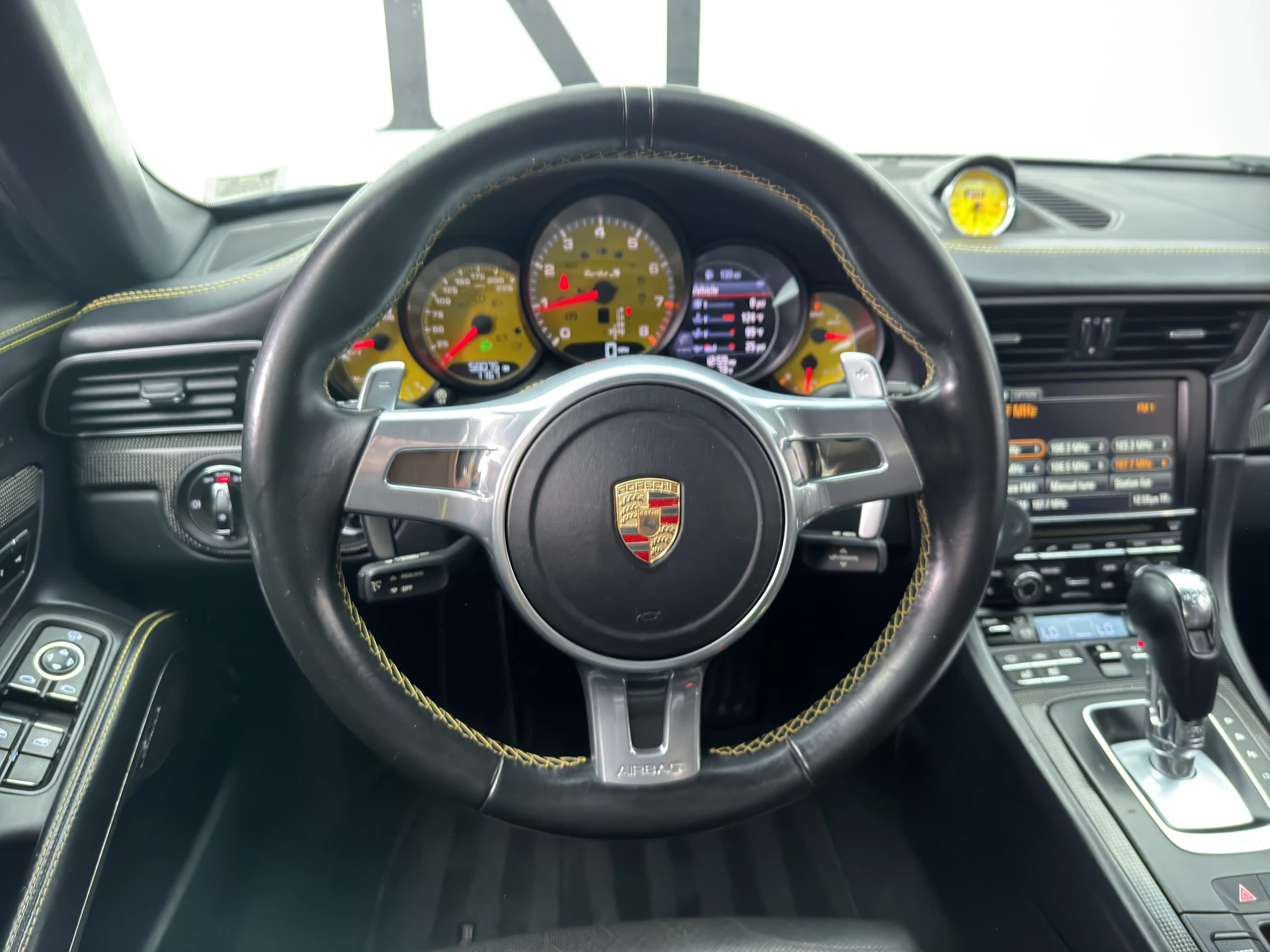 mph026_2898455822_RP_8498_interior_006_0866a03498