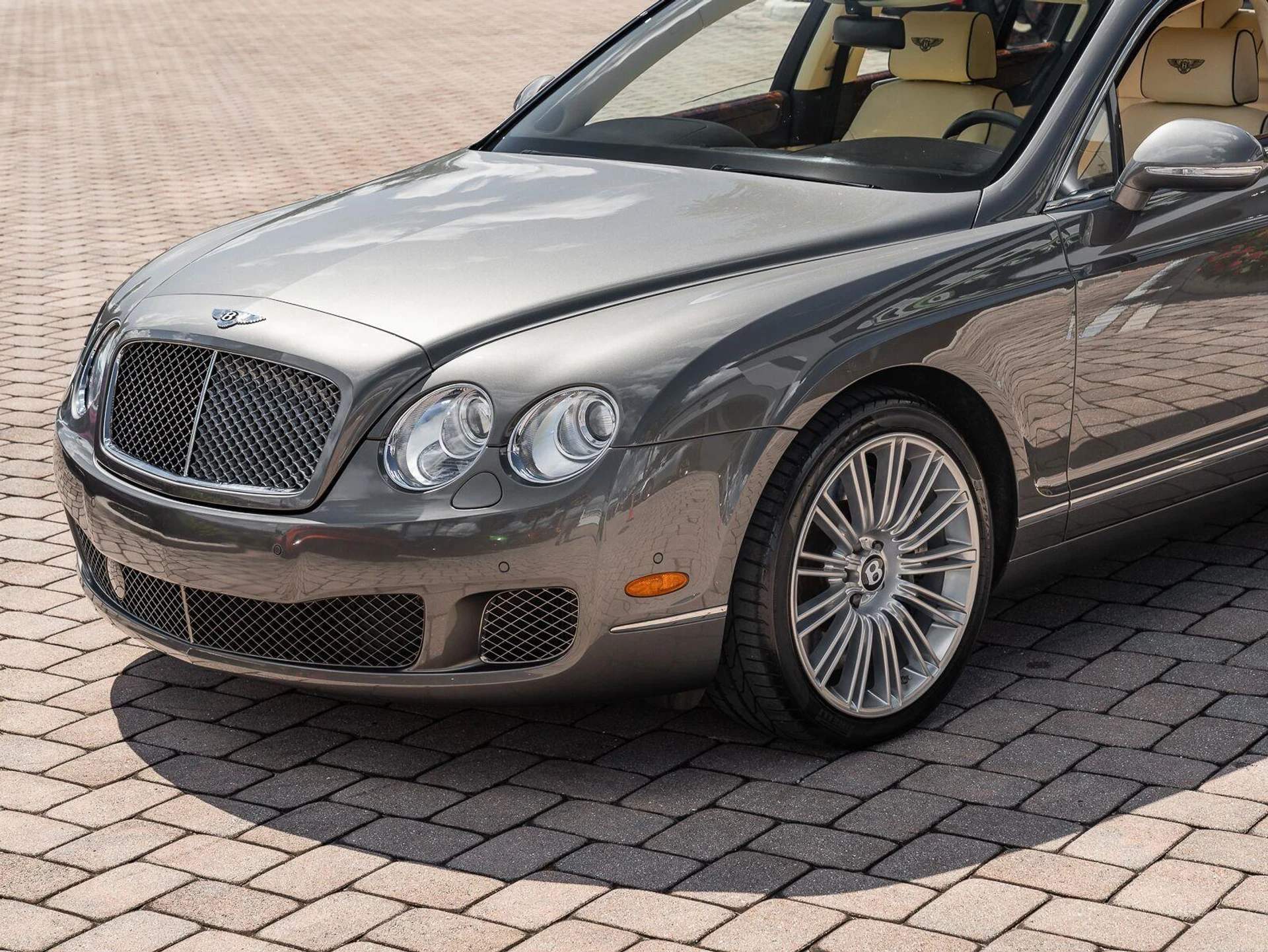 mph026_2906510414_Used_2011_Bentley_Continental_Flying_Spur_Speed_1792185142_39e4aaff0c