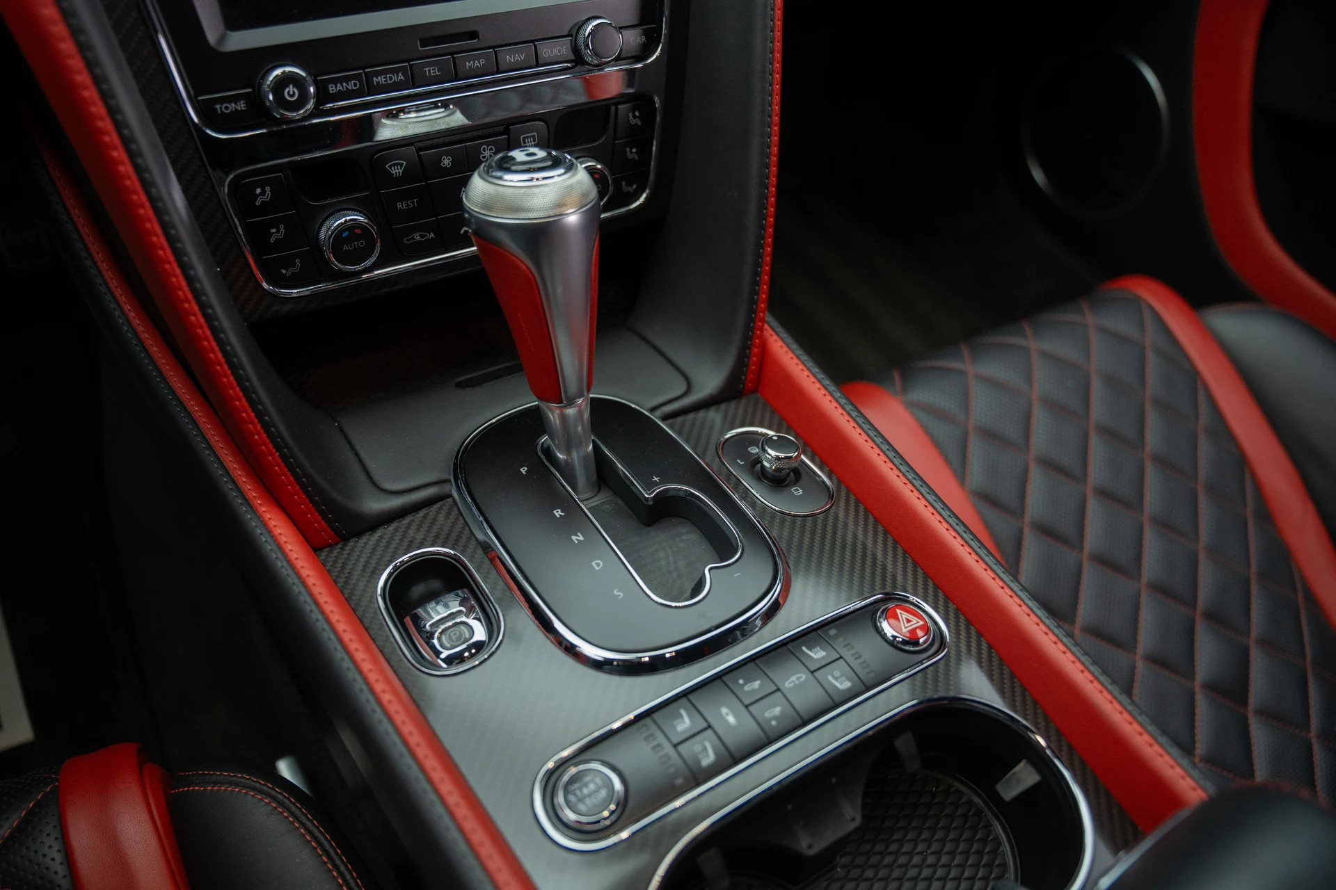mph026_2909876934_CA_3533_interior_009_ae402d6f37