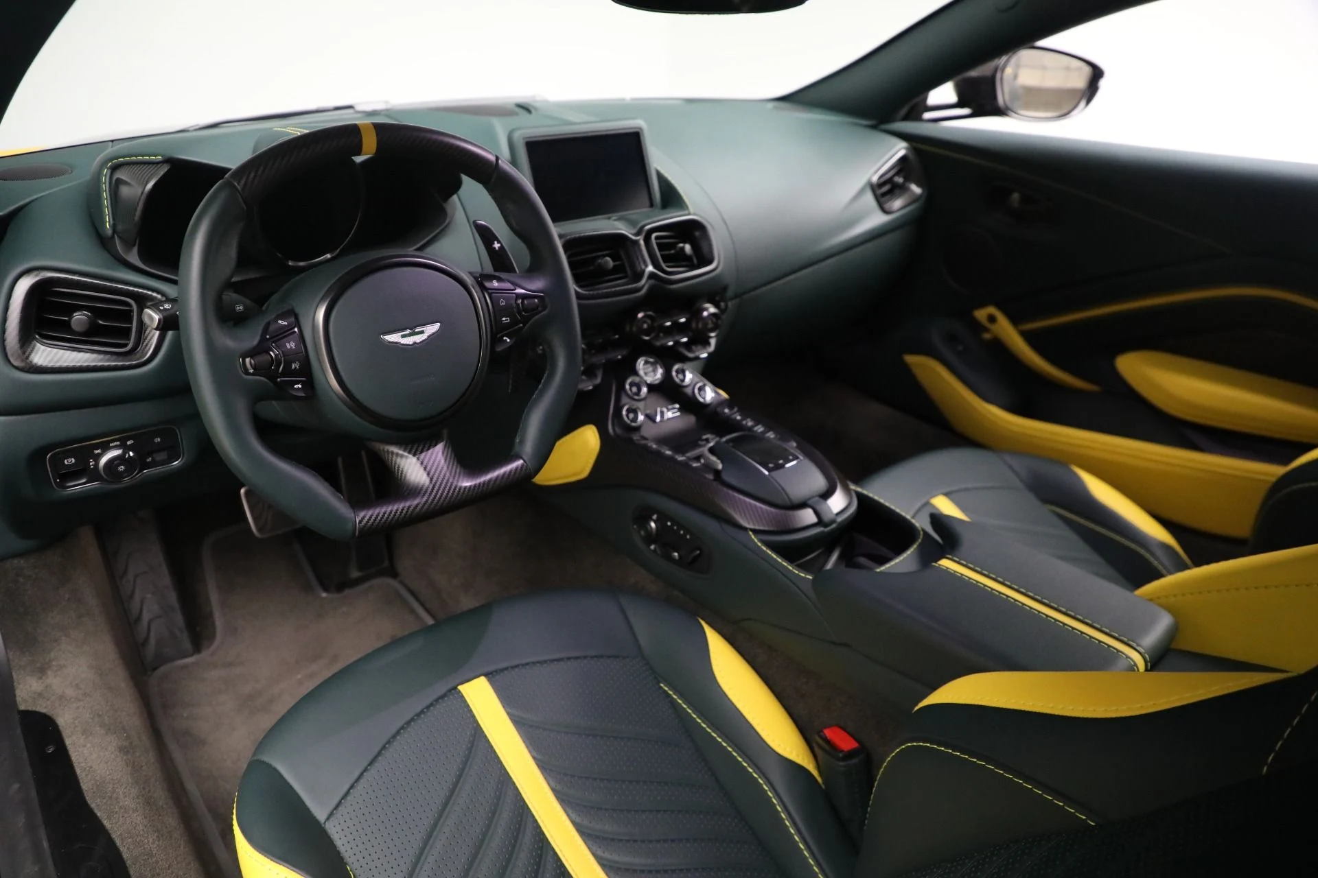 mph026_291817529_Used_2023_Aston_Martin_Vantage_V12_017fcbdf99