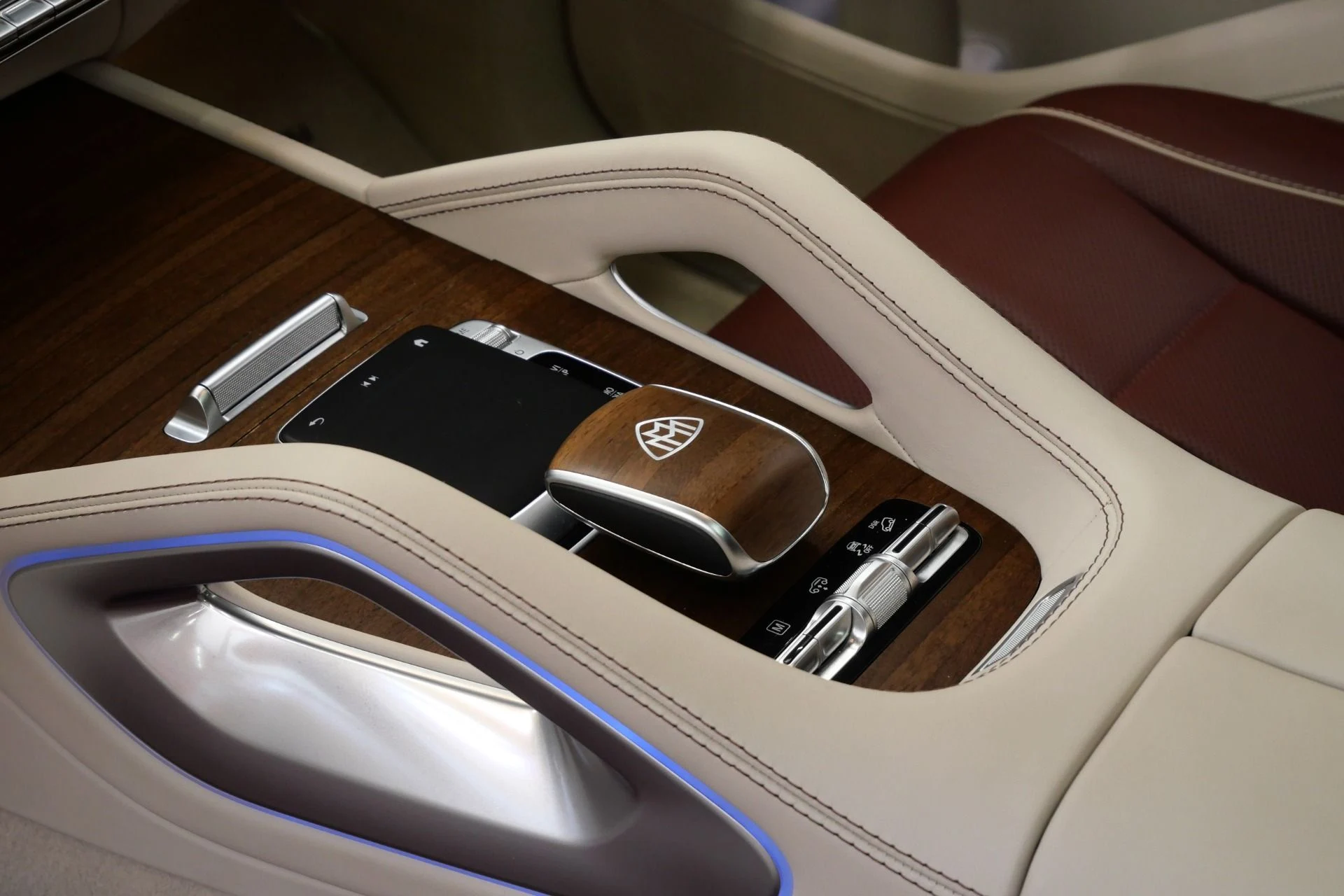 mph026_2921781954_Used_2022_Mercedes_Benz_Maybach_GLS_600_4_MATIC_Beautiful_Colors_Four_Seat_Configuration_Walnut_Trim_1776795080_3a8fcc4e2f