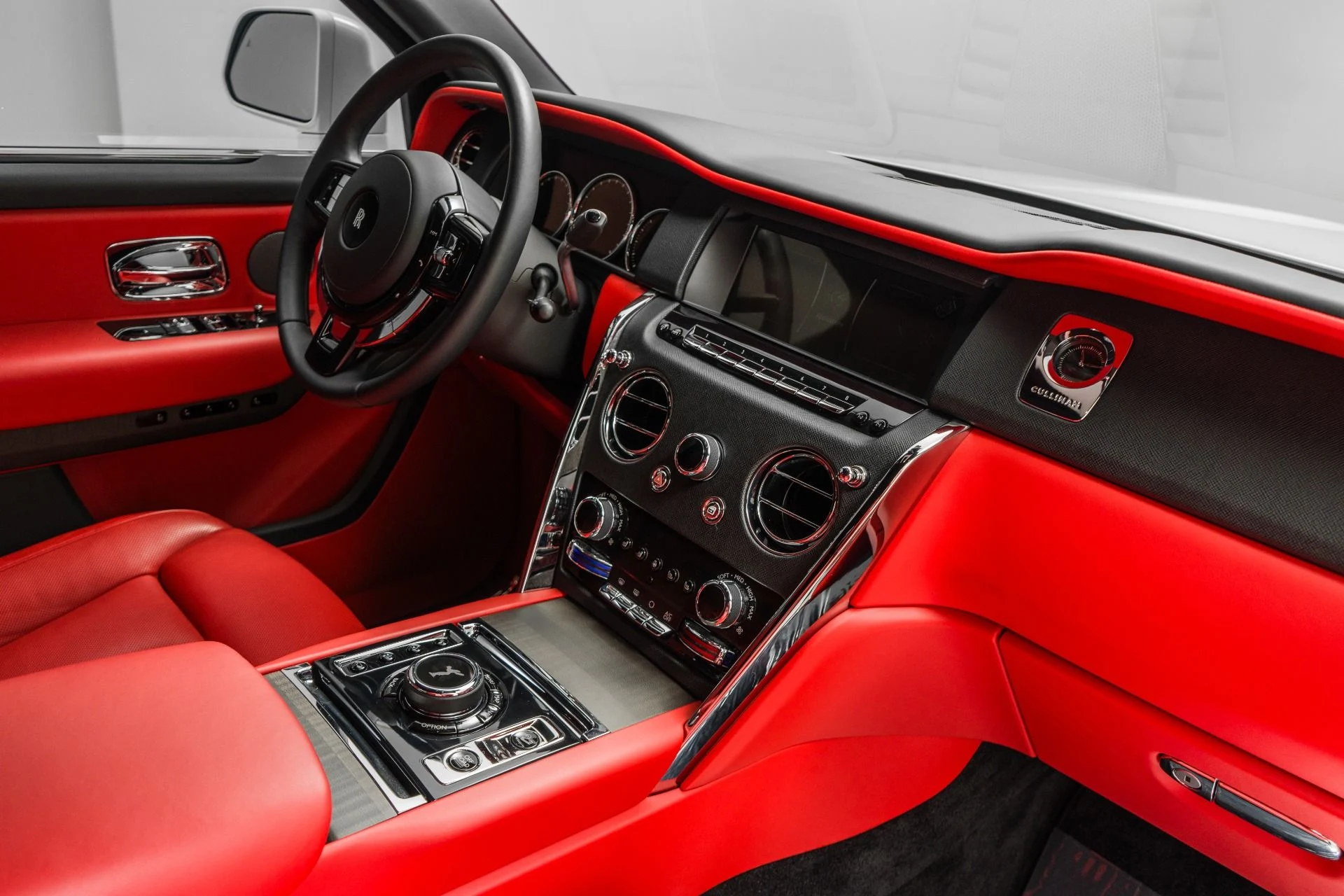 mph026_2931121596_Used_2024_Rolls_Royce_Cullinan_Shooting_Star_Headliner_Picnic_Tables_Low_Miles_1772230993_4797fbc6d2