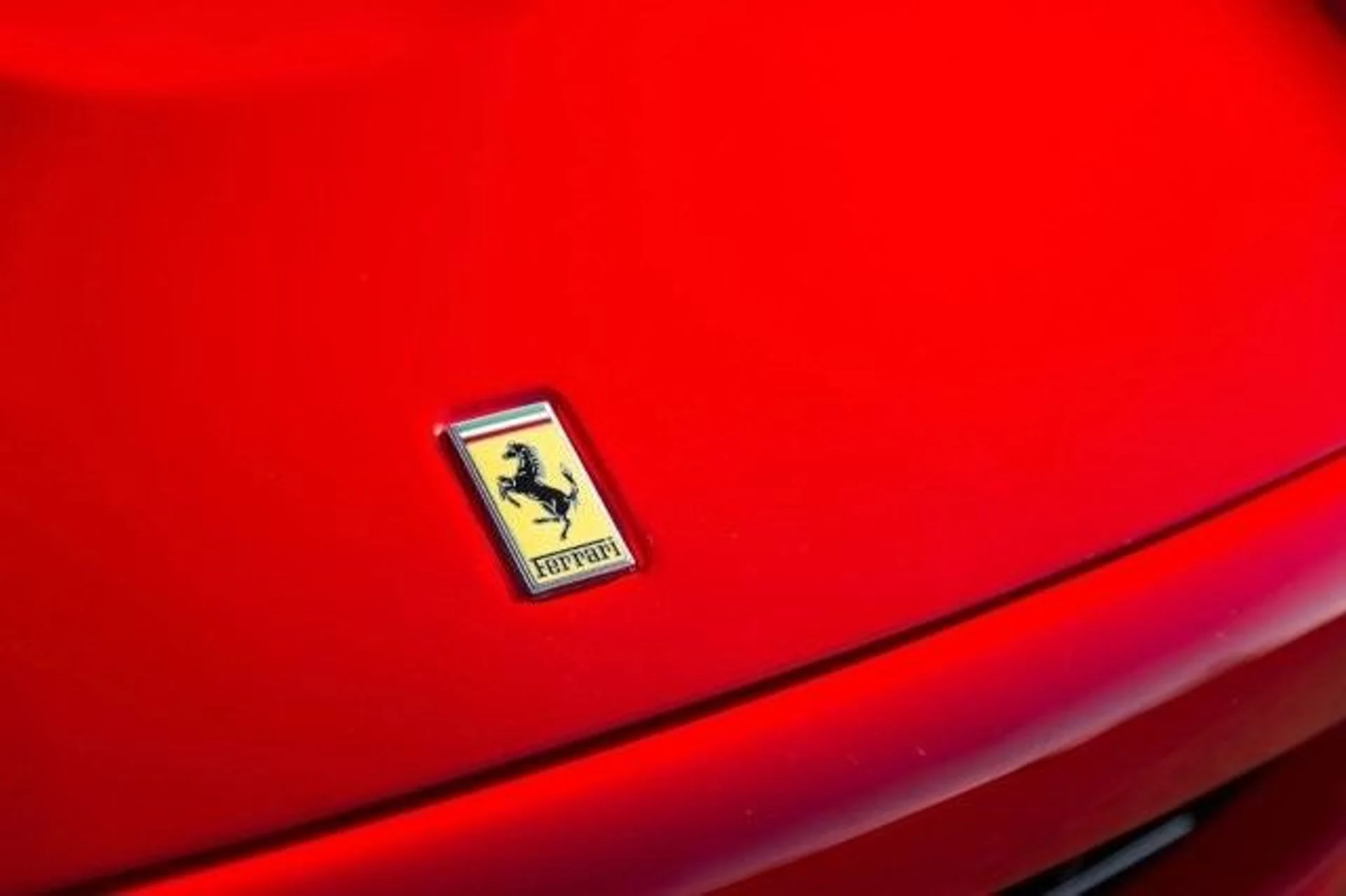 mph026_2938243856_Used_2005_Ferrari_Superamerica_1773854914_dc6e28e331