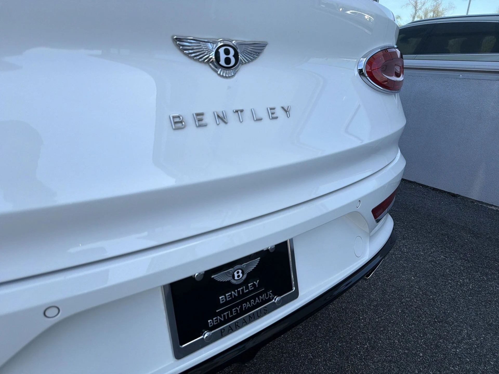 mph026_2938285447_bae7be8822a124dccec3c70f884c8d89x_2253a6030b