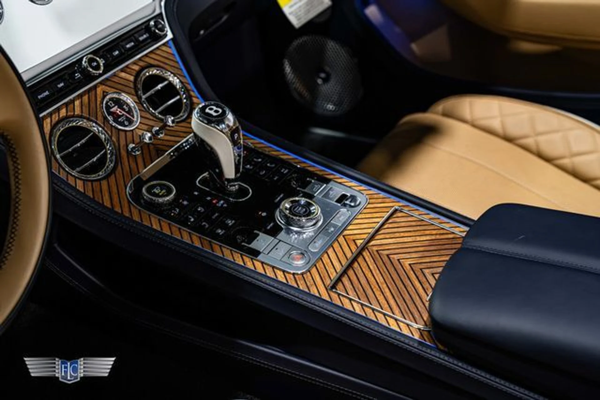 mph026_2944145726_used_2023_bentley_continental_9689_23090376_31_640_099b632816