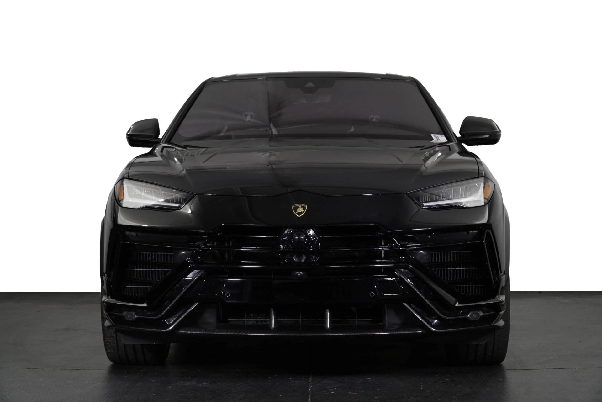 mph026_2947645807_Used_2023_Lamborghini_Urus_Performante_1765384929_a3e0e68145