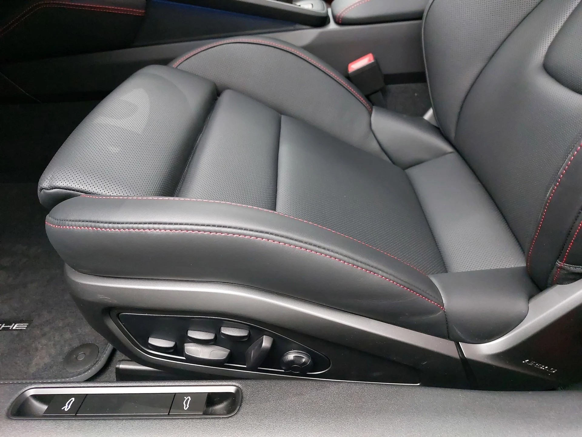 mph026_2948038302_6121cd32c1ff6e991fa3efc0278148c8x_824310edeb