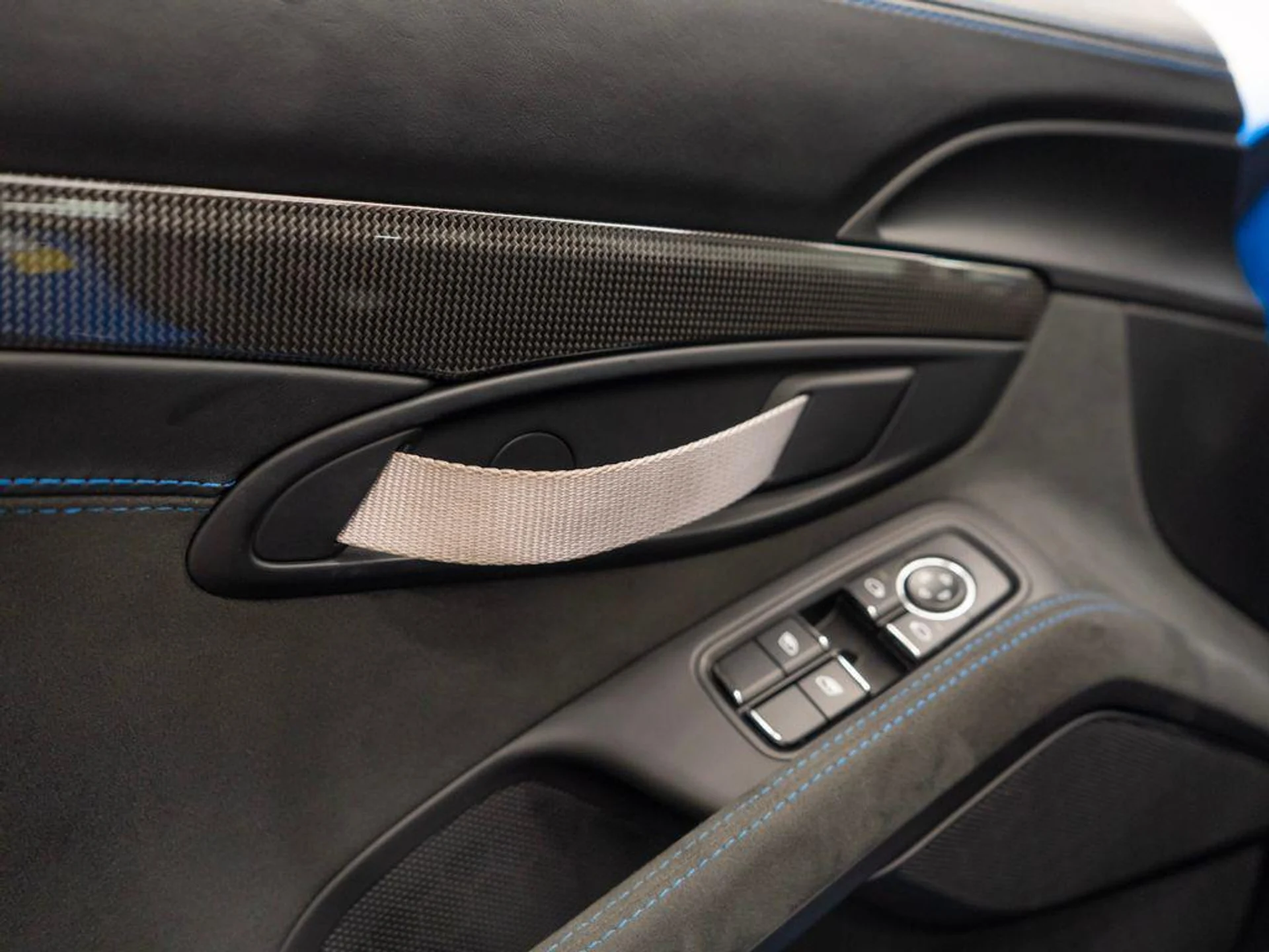 mph026_2954113781_6_Ft2_V87_Sizjyqj_T7hj_Ai0r_X_Tm_Nc_2b74629104