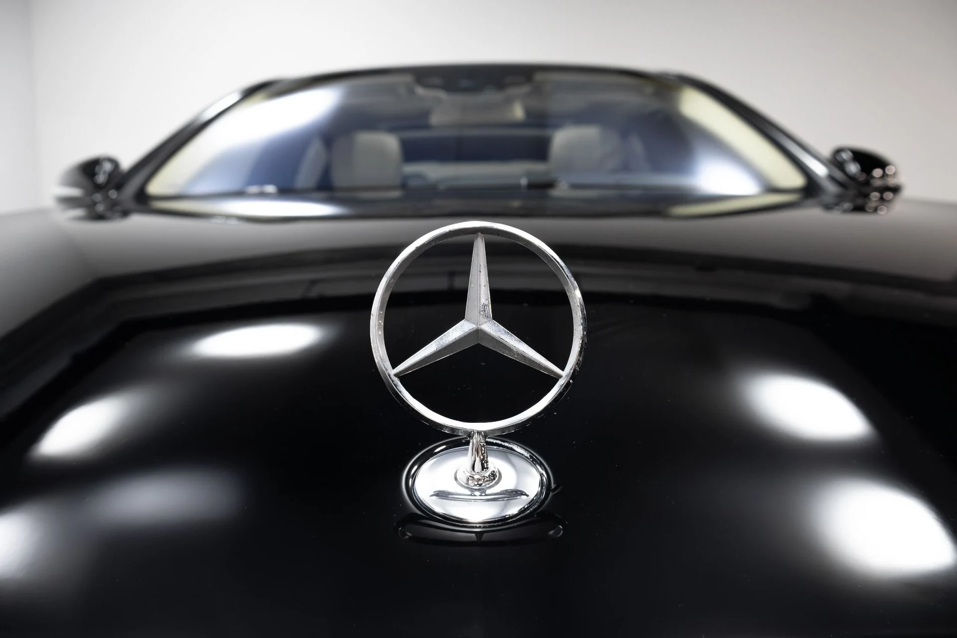 mph026_2957702970_Used_2016_Mercedes_Benz_S_Class_Maybach_S_600_1763586066_6e12fd58a0