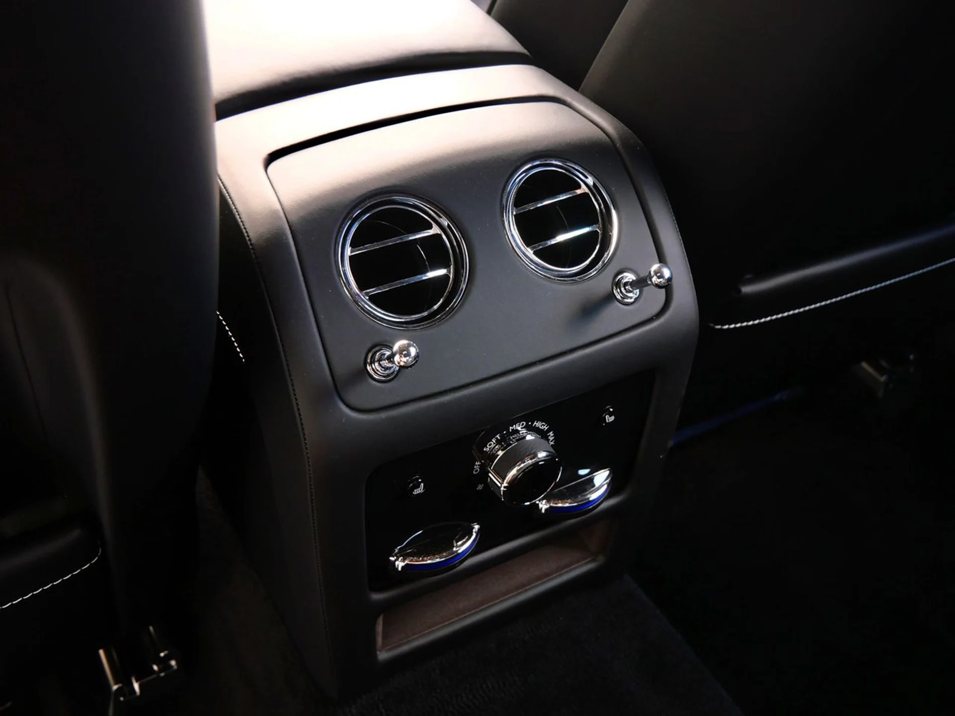 mph026_2962622979_493f76c145f2b2e046cd9f5166194ae2x_2e1581b23b