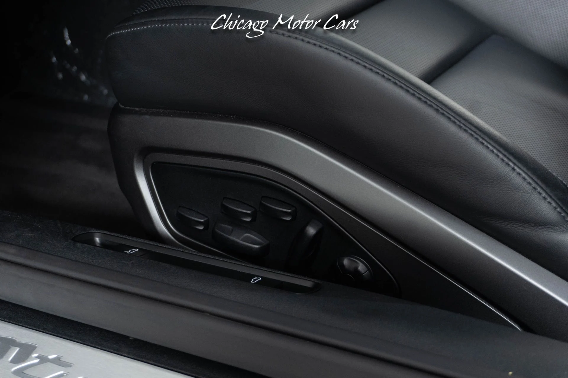 mph026_2963638925_11976_p27_l_ff90ef741b