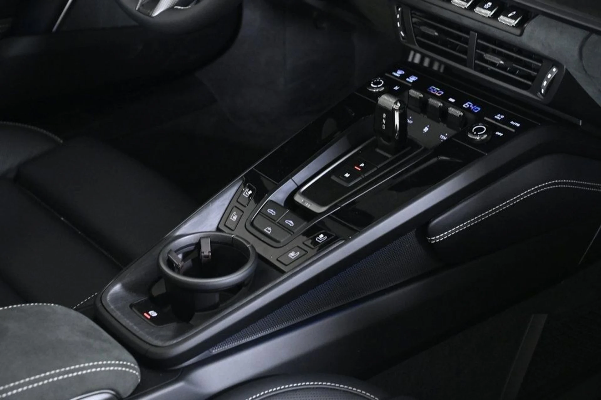 mph026_2968012938_b70d2b07ee1e4baebea57a50a9c346d5_36aa11cfb0