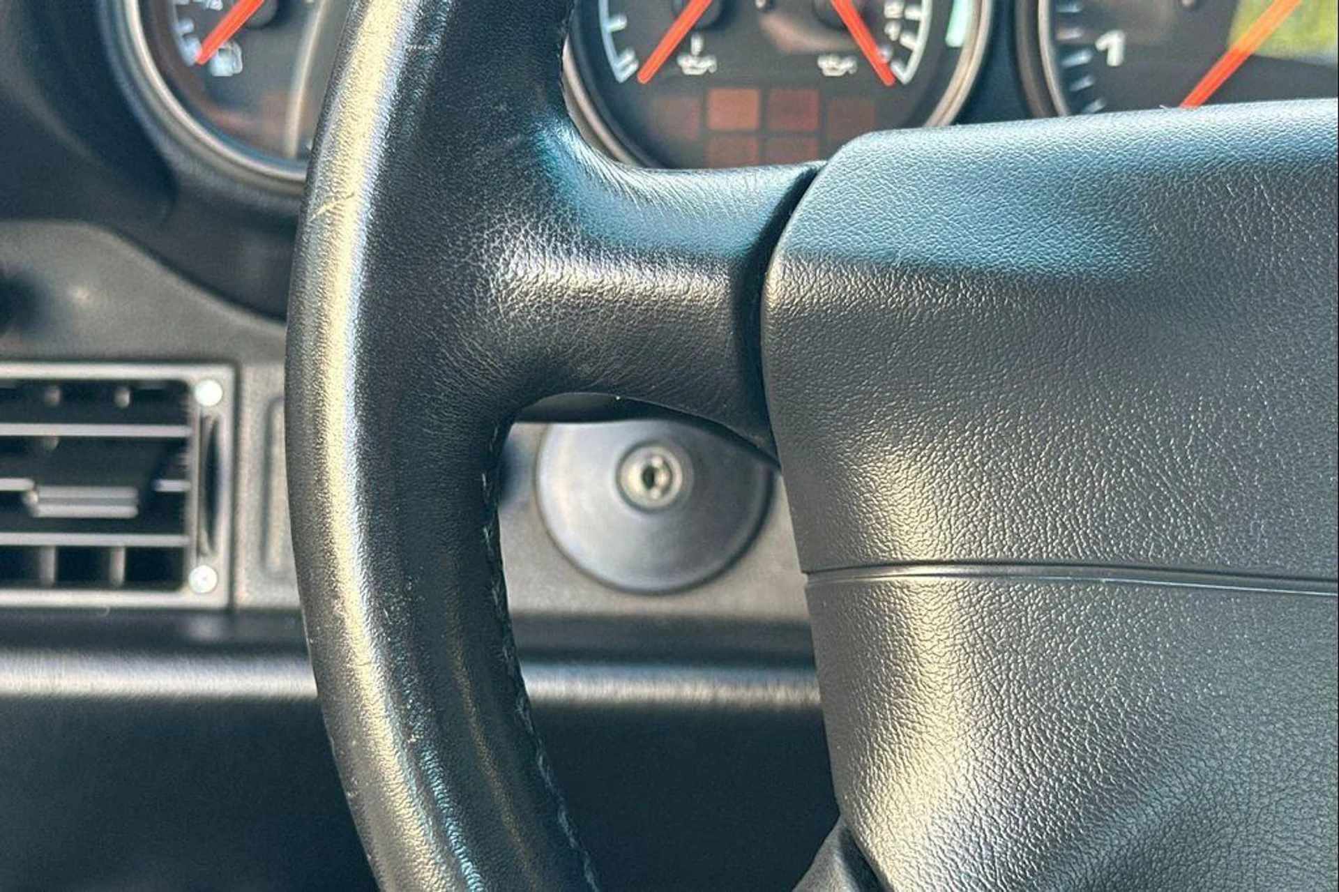 mph026_2971583957_a_Ijvq4a_G1_BV_Km3_Vll9l_Tcwnpuw4_bf2bb6b549