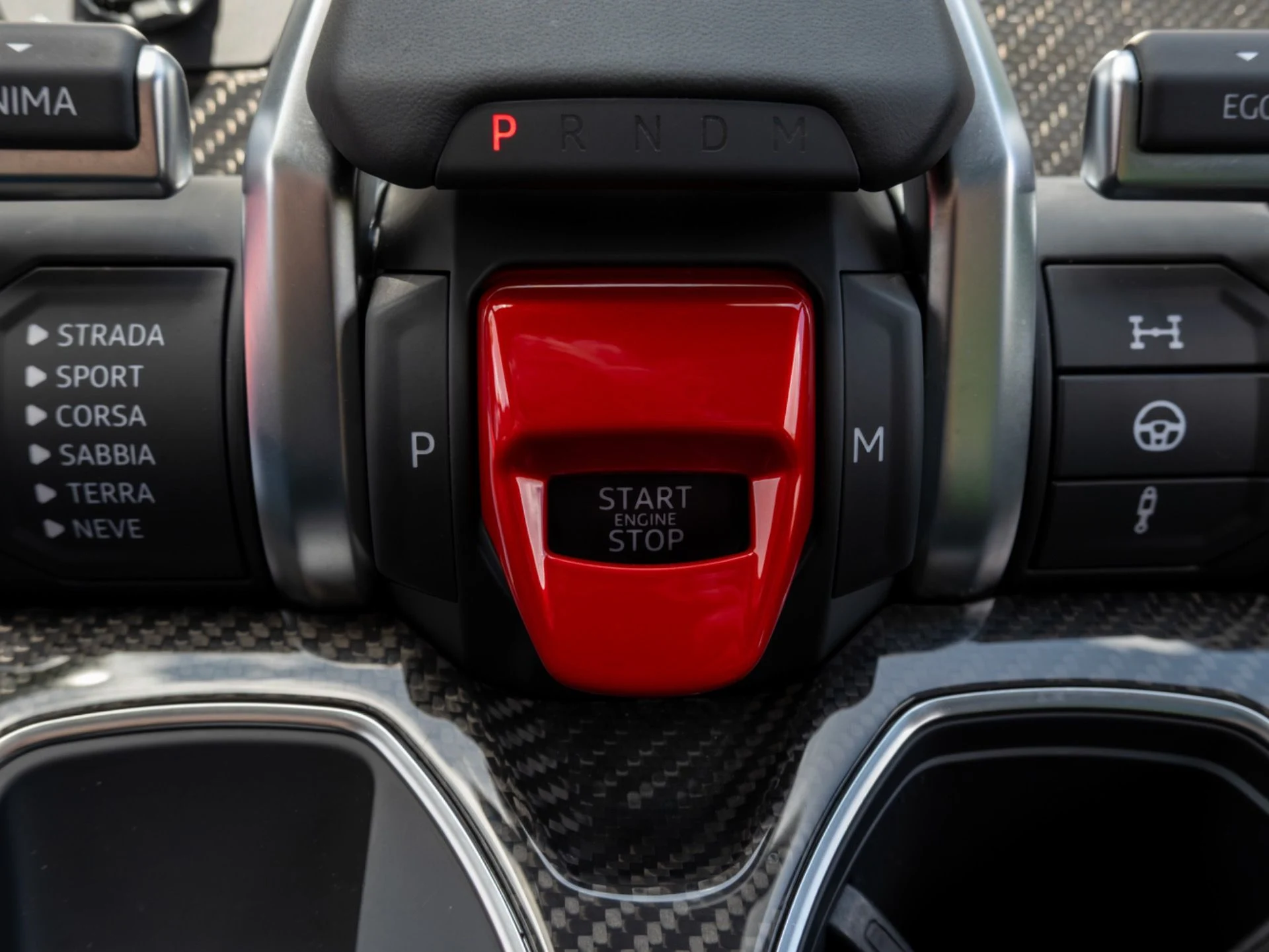 mph026_2974953301_Used_2024_Lamborghini_Urus_S_1775489527_bae5560d76