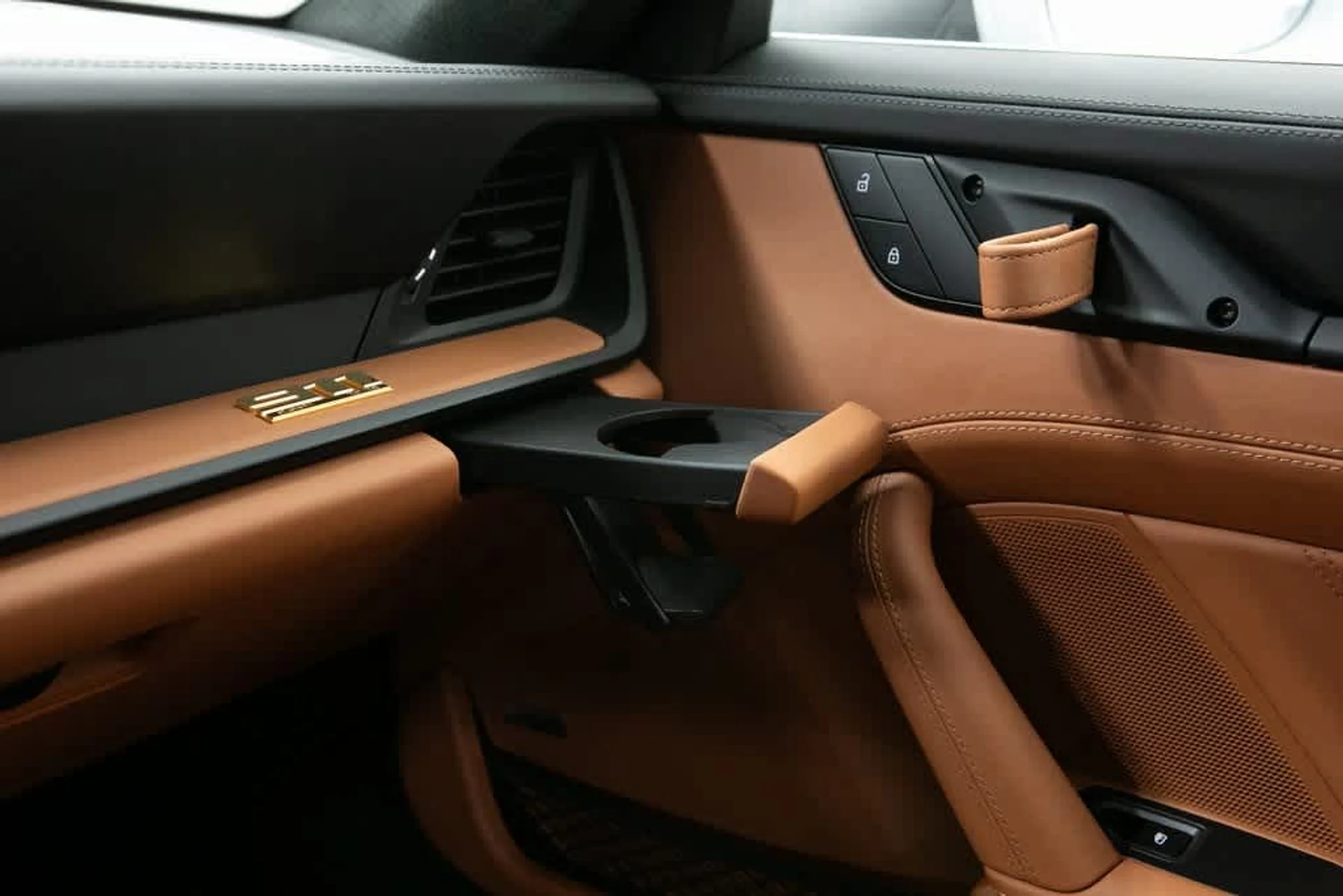 mph026_2976356284_7b8b00733f15d8add95c7b50ec4f4c21x_464f9c7d6f