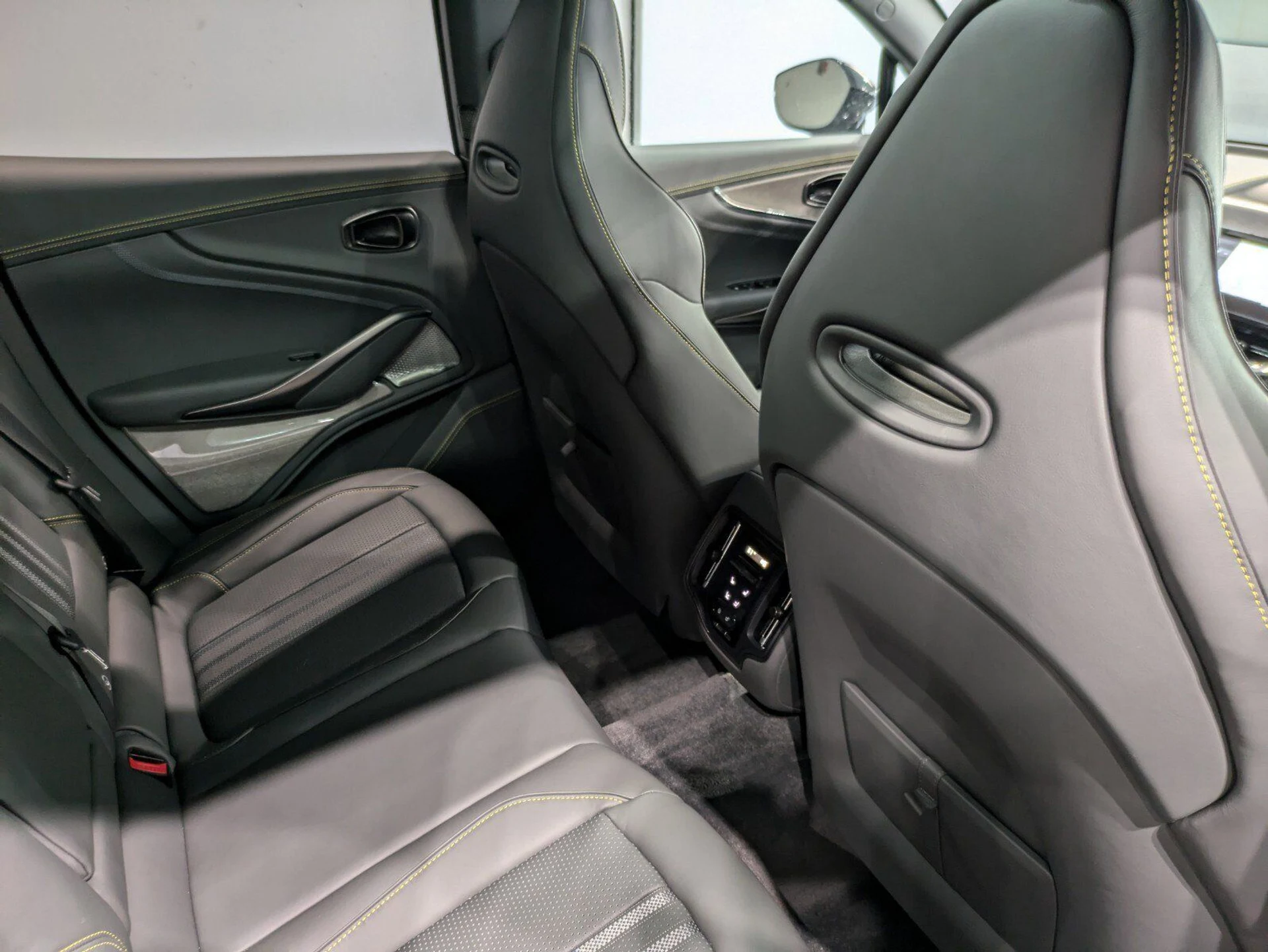 mph026_2977805195_468cf32048657635cec8bc12f7a2752a_a5240aab4e